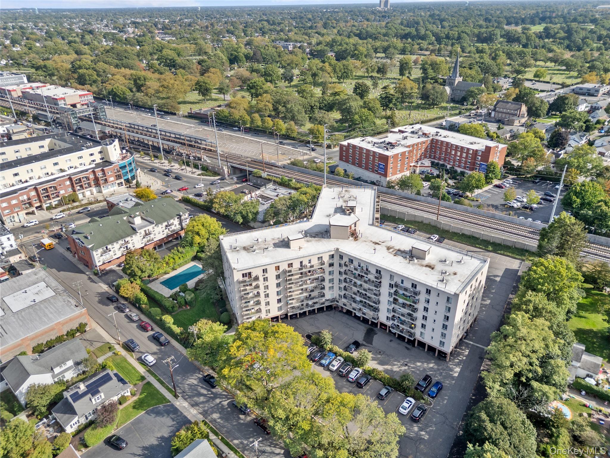 135 Post Avenue # 6O, Westbury, NY 11590