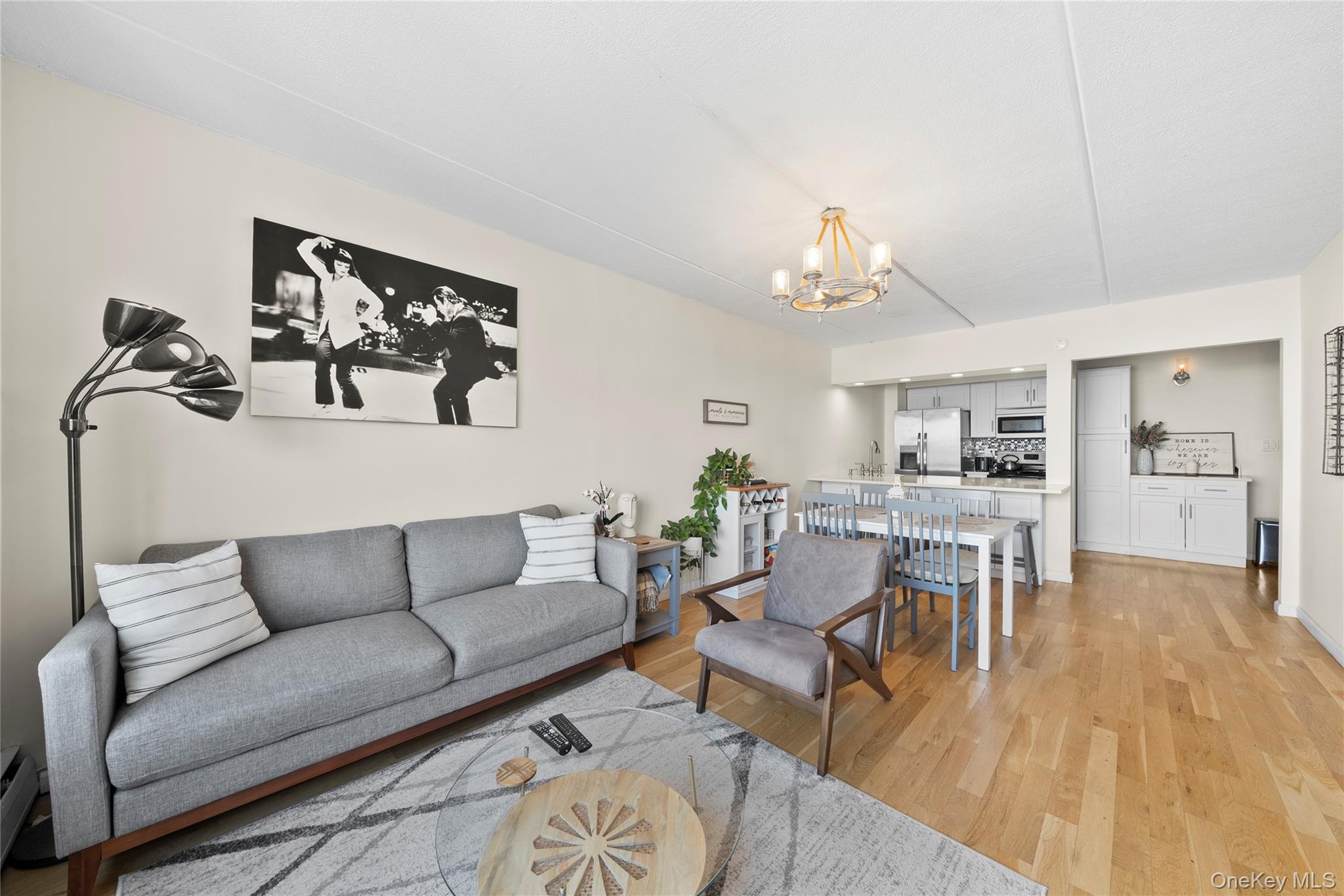 135 Post Avenue # 6O, Westbury, NY 11590