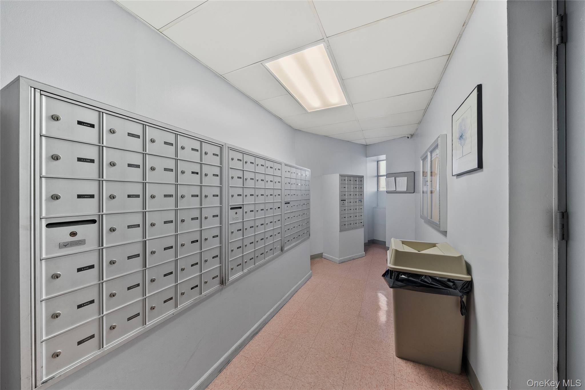 135 Post Avenue # 6O, Westbury, NY 11590