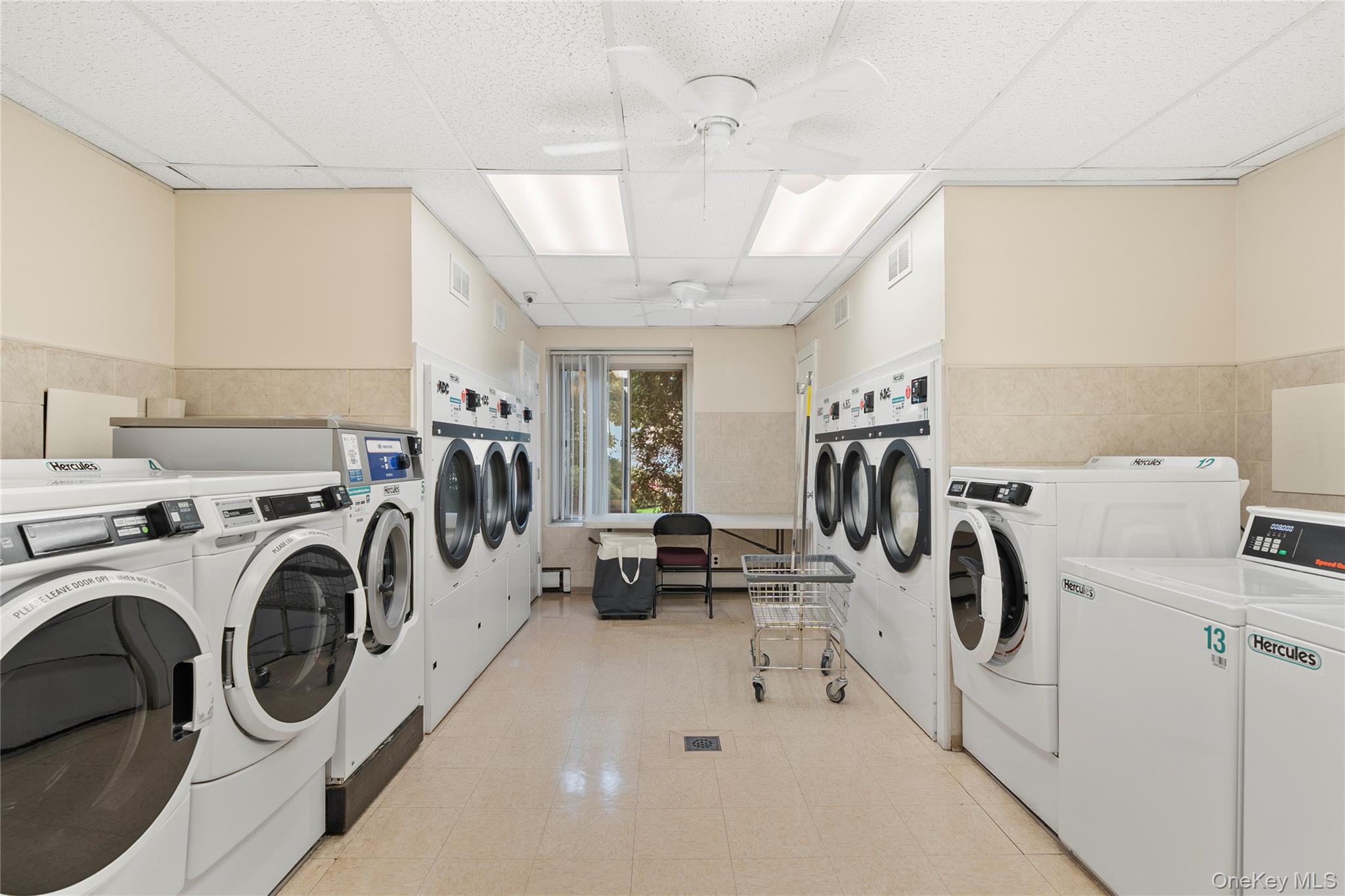 135 Post Avenue # 6O, Westbury, NY 11590