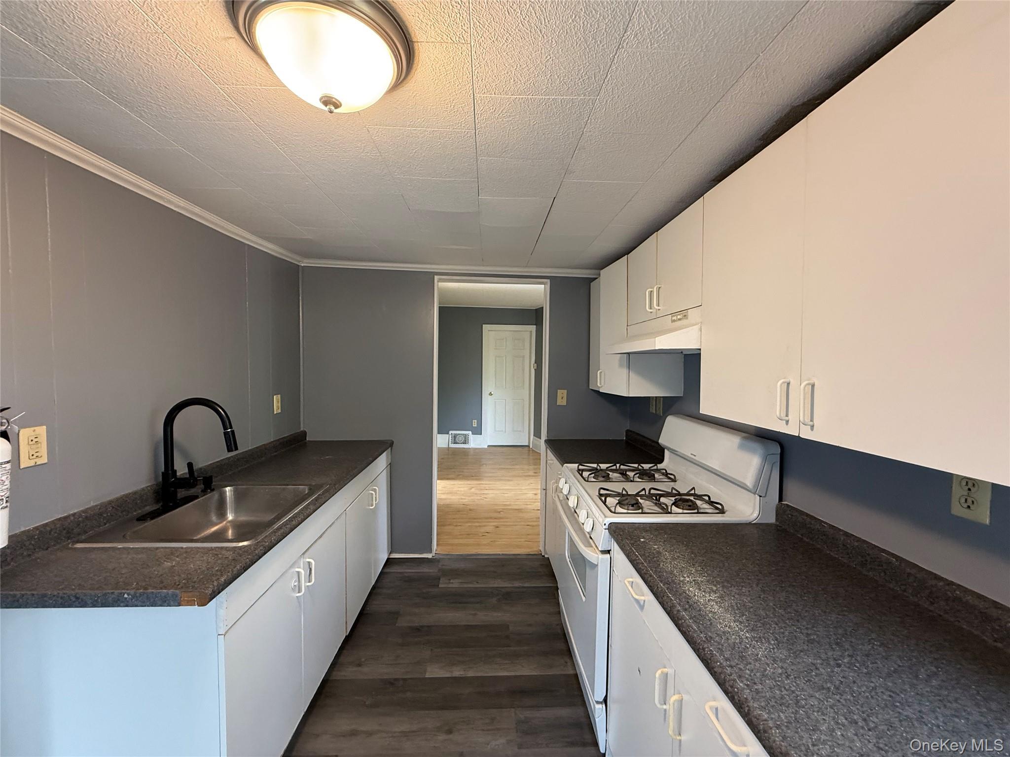 333 Girard Street # 2, Esopus, NY 12429