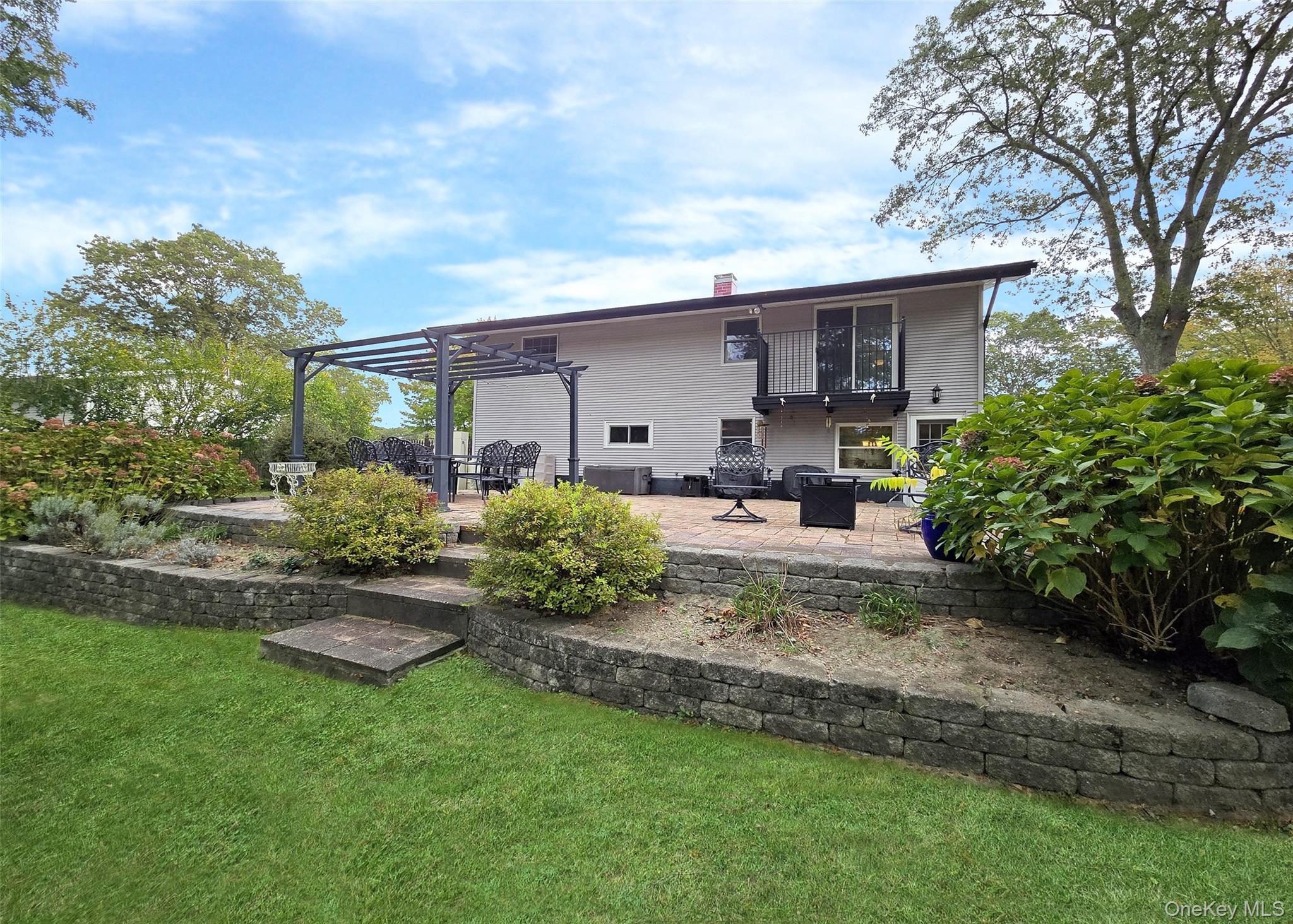 8 Stalker Lane, Setauket, NY 11733