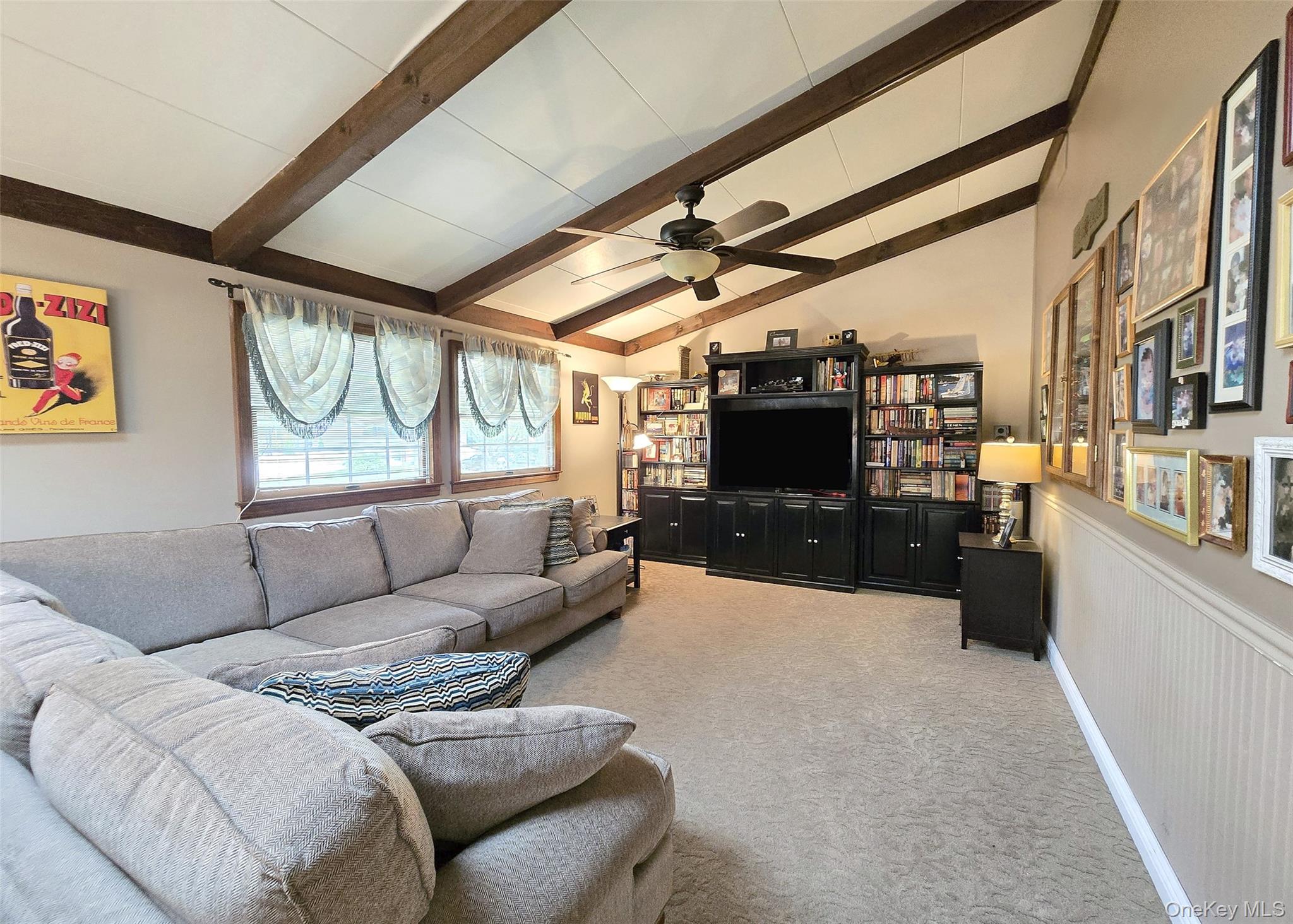 8 Stalker Lane, Setauket, NY 11733