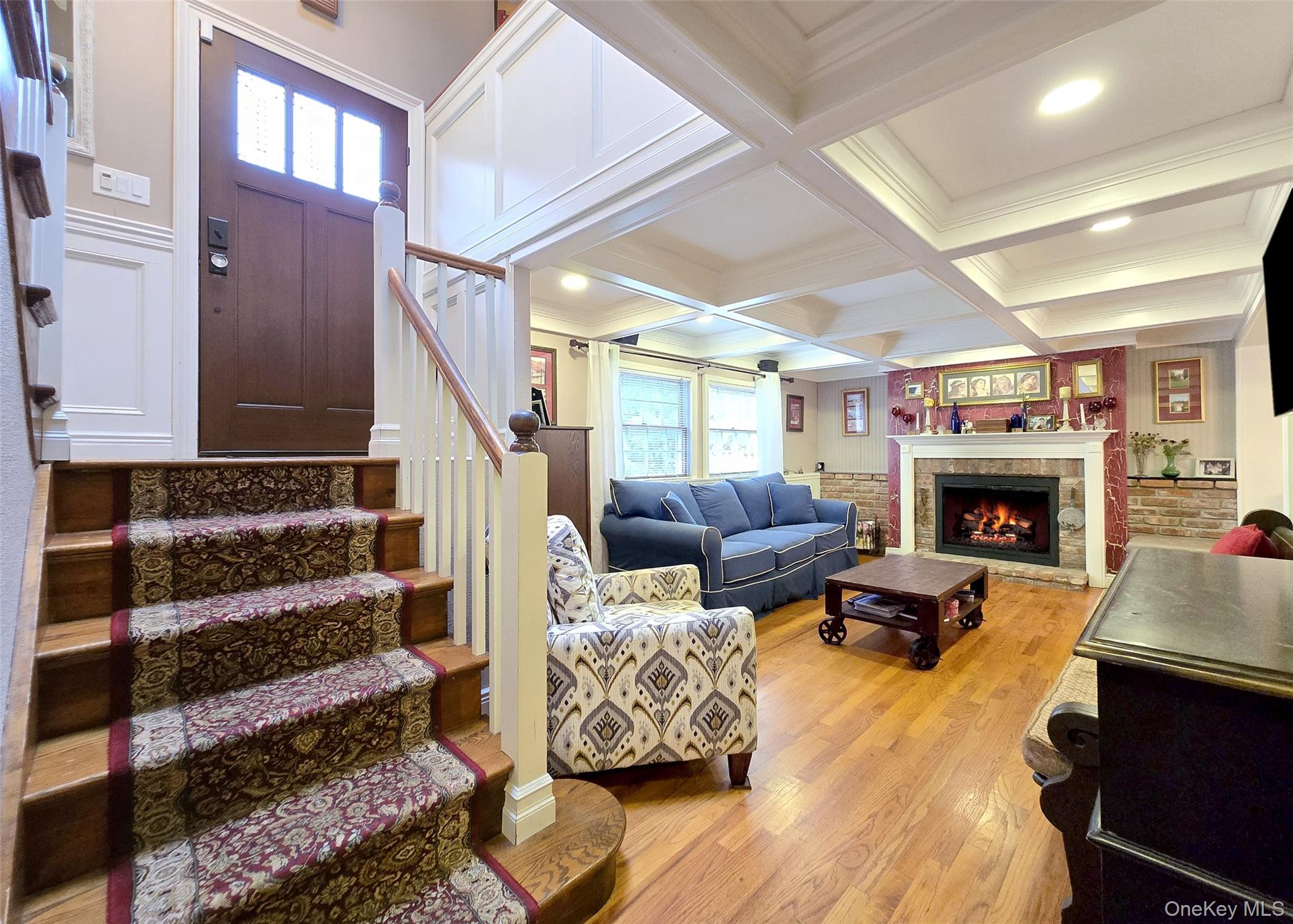 8 Stalker Lane, Setauket, NY 11733