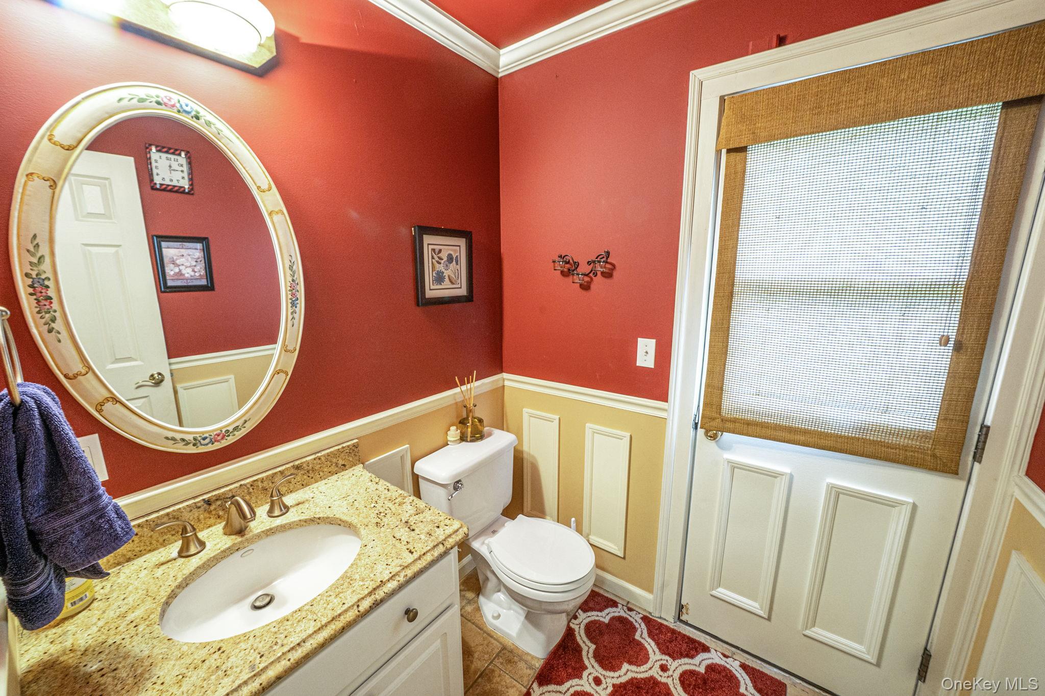 36 Vanderbilt Avenue, Saint James, NY 11780