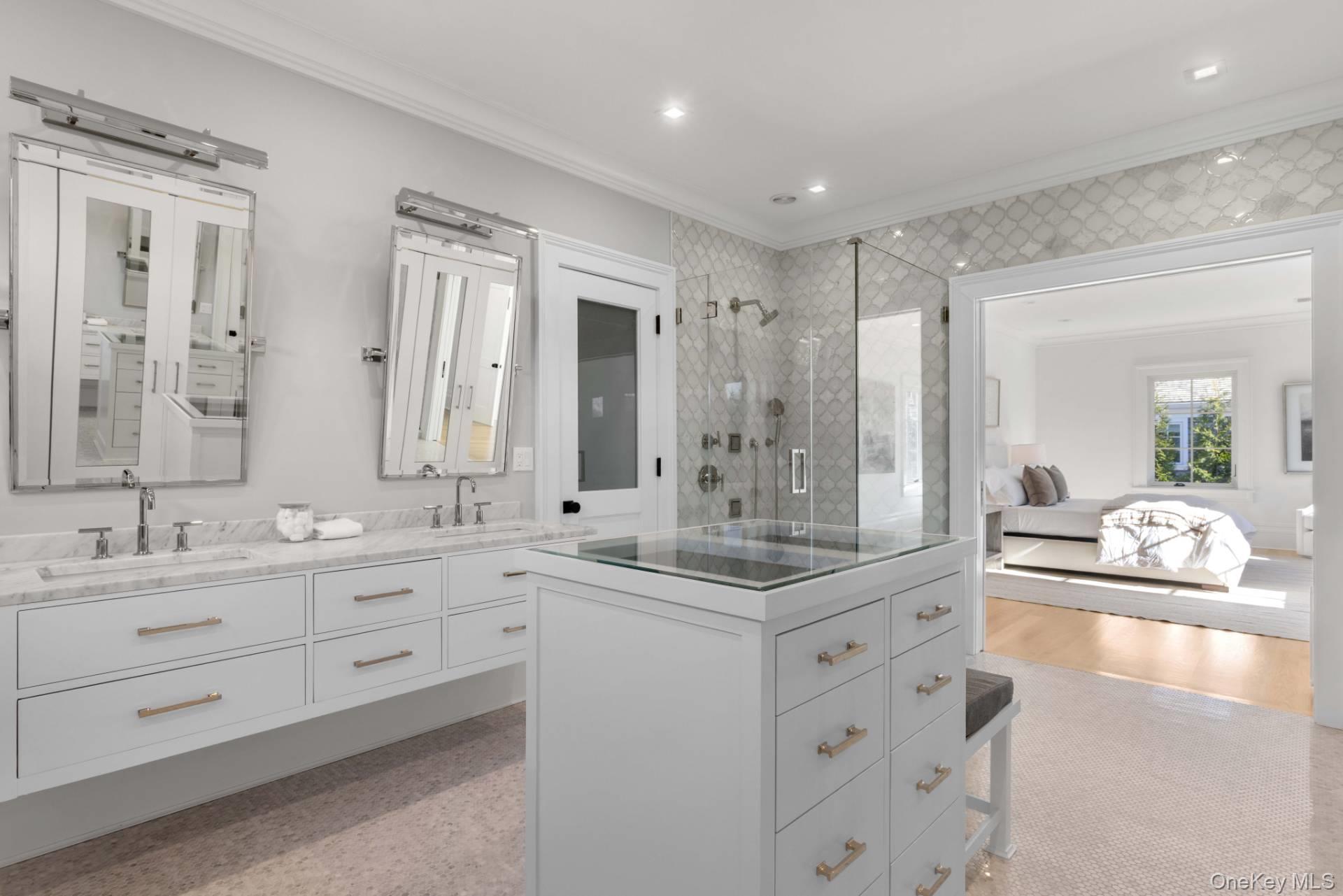 30 Huntting Street, Southampton, NY 11968