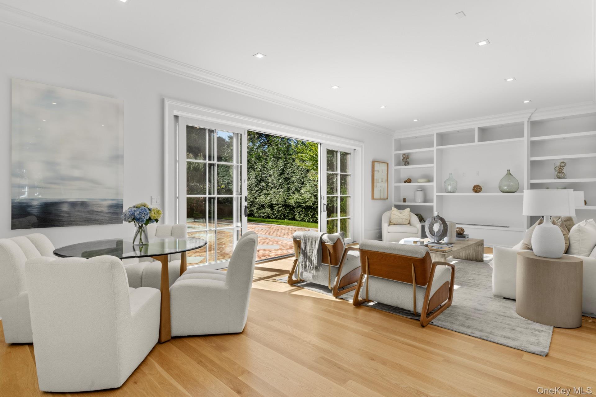 30 Huntting Street, Southampton, NY 11968