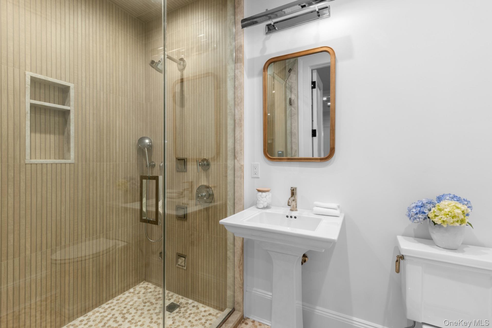 30 Huntting Street, Southampton, NY 11968