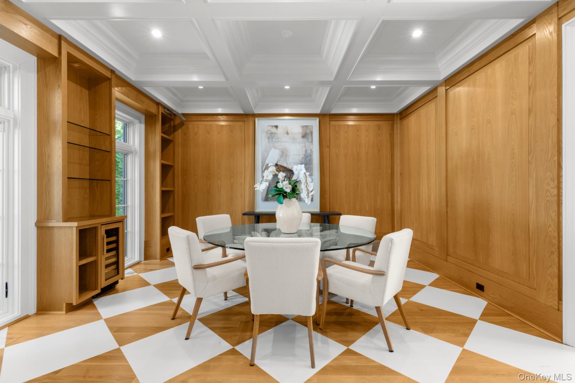 30 Huntting Street, Southampton, NY 11968