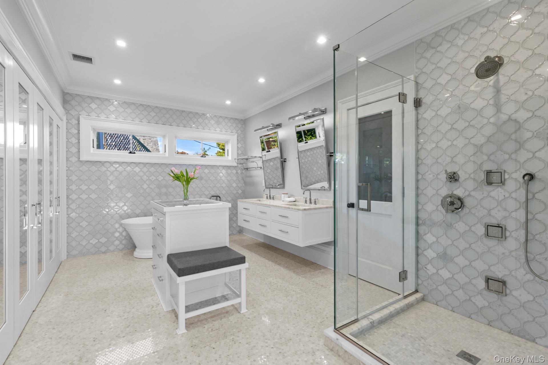 30 Huntting Street, Southampton, NY 11968