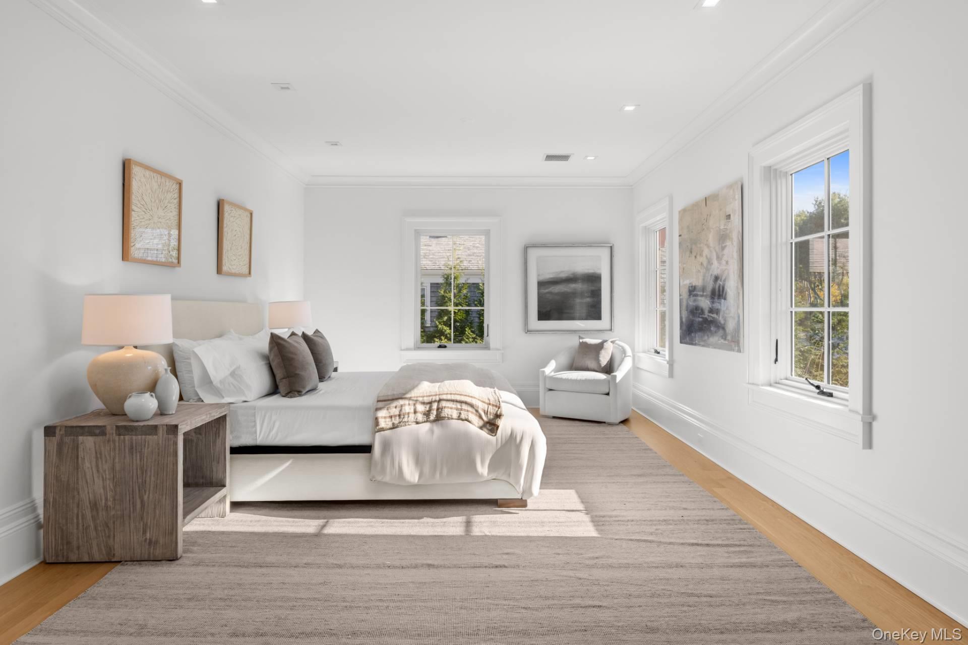 30 Huntting Street, Southampton, NY 11968