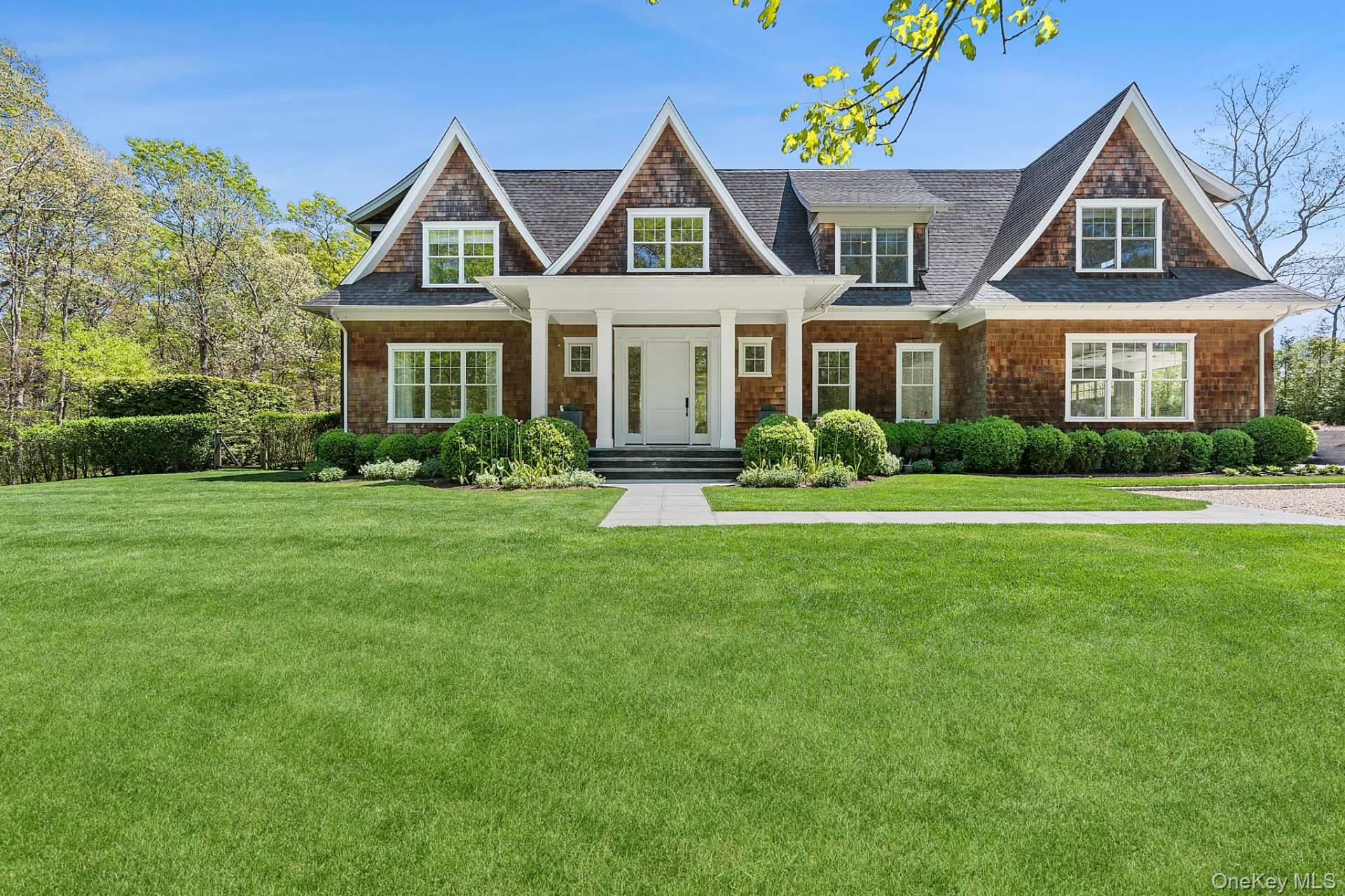 29 Broadway, Southampton, NY 11968