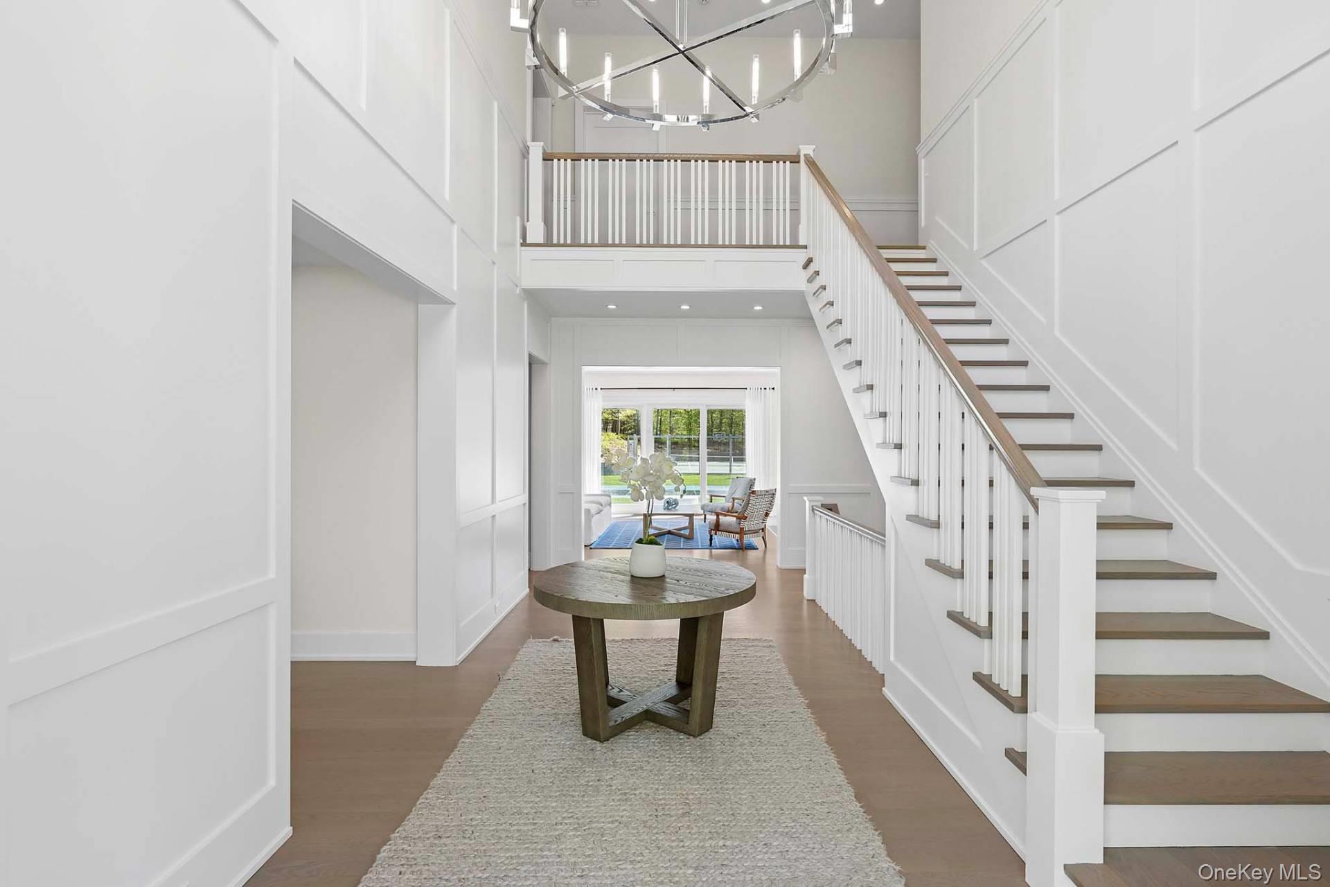 29 Broadway, Southampton, NY 11968