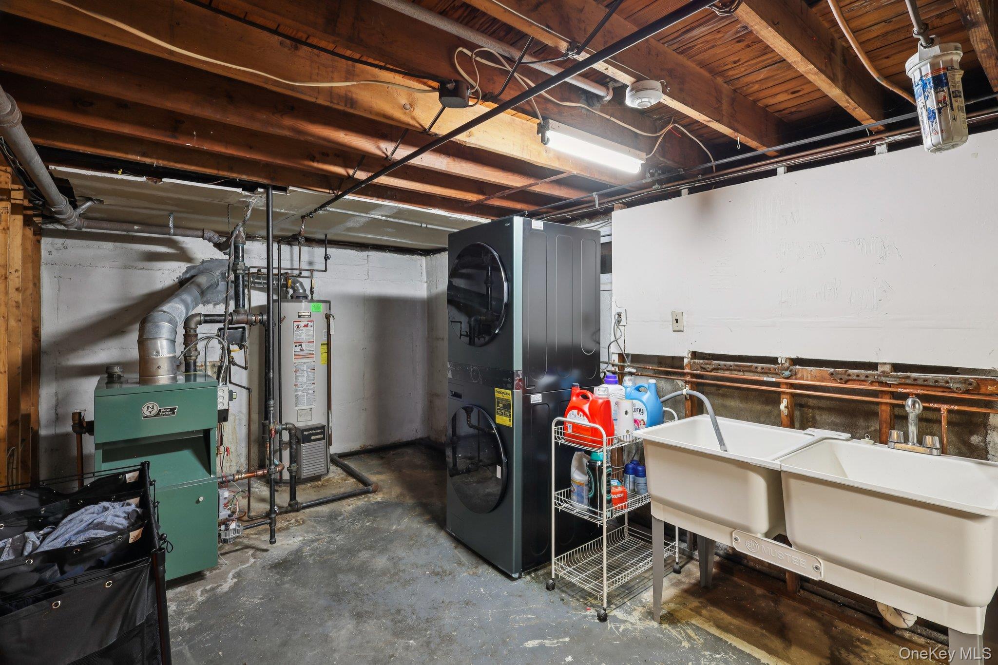 103 Gilroy Avenue, Uniondale, NY 11553