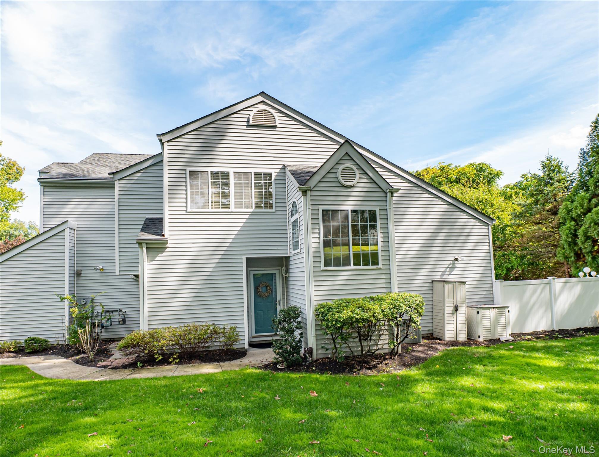 18 Beekman Place, Islandia, NY 11749