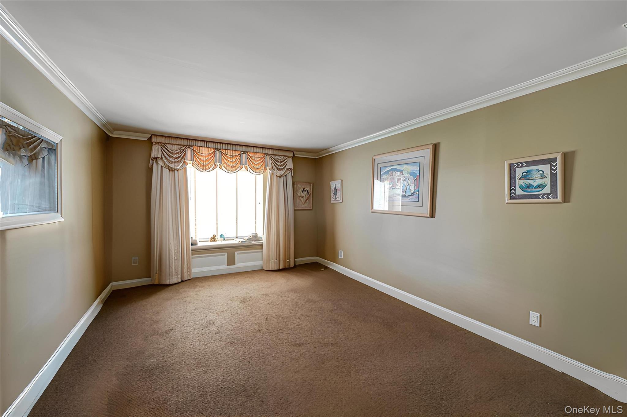 18 Beekman Place, Islandia, NY 11749