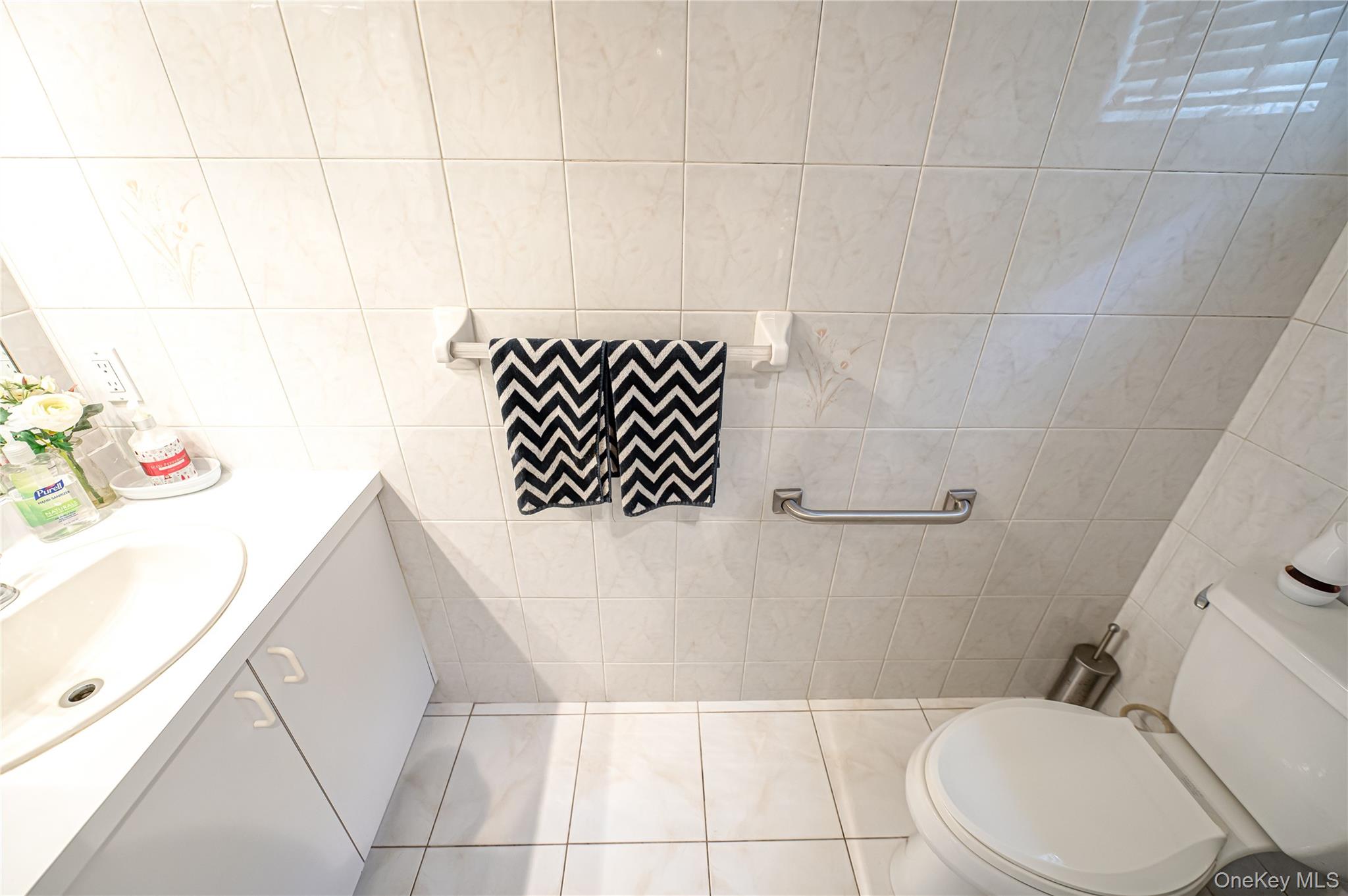 18 Beekman Place, Islandia, NY 11749