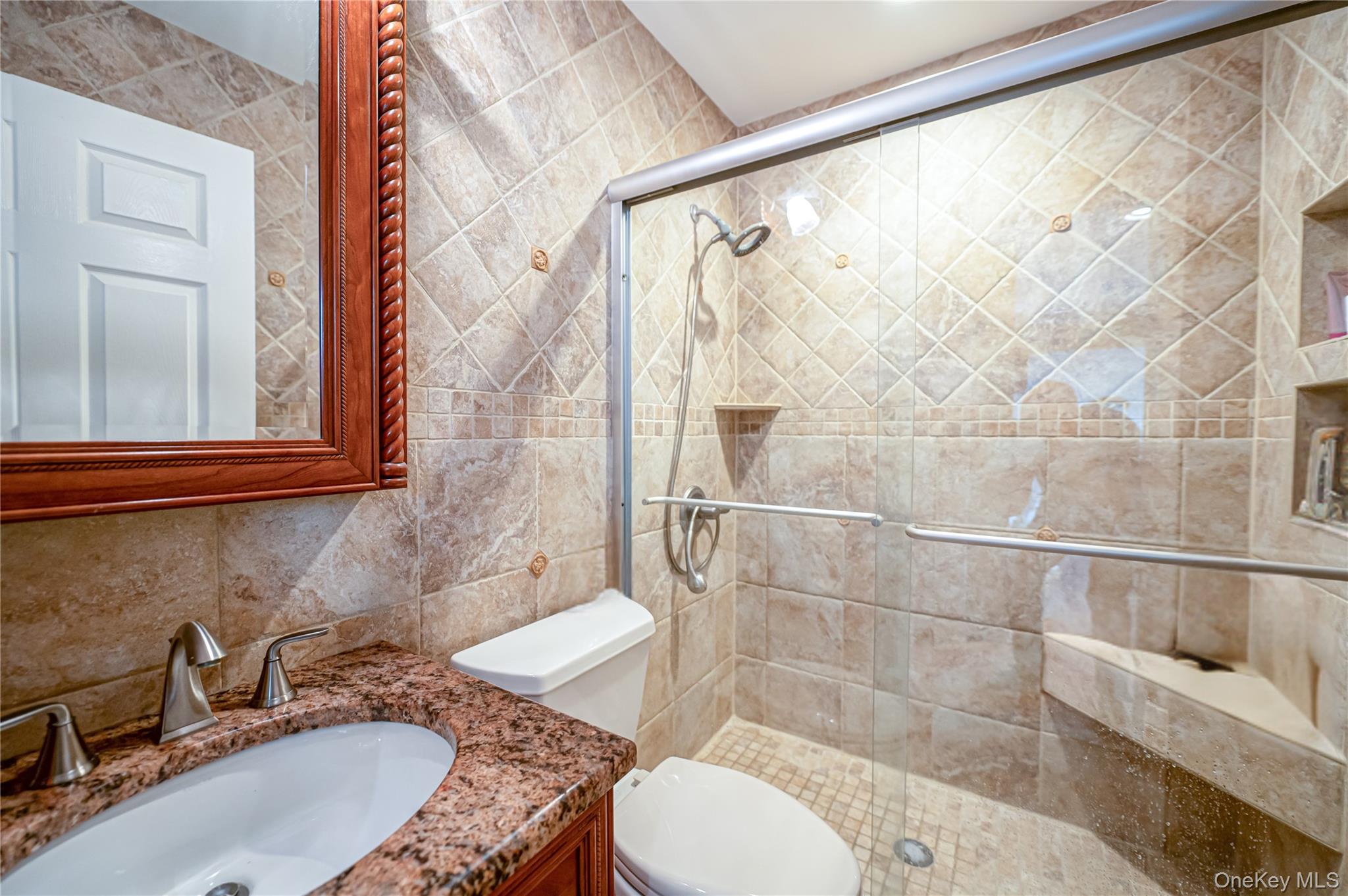 18 Beekman Place, Islandia, NY 11749