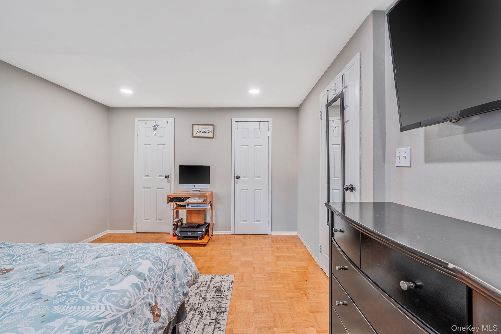 862 Birchwood Road, Medford, NY 11763