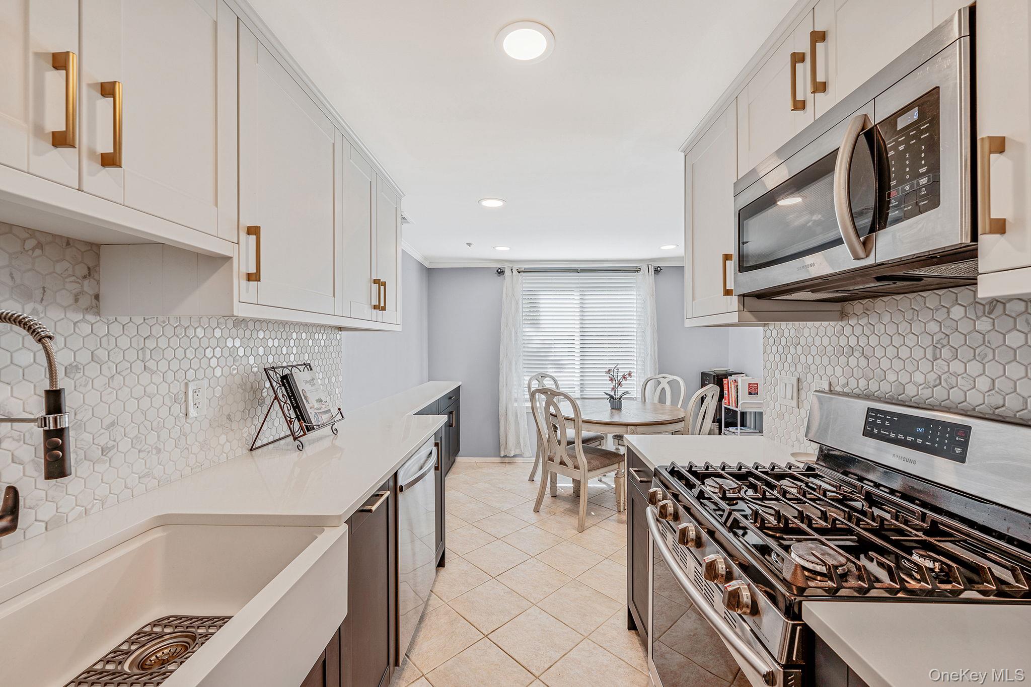 862 Birchwood Road, Medford, NY 11763