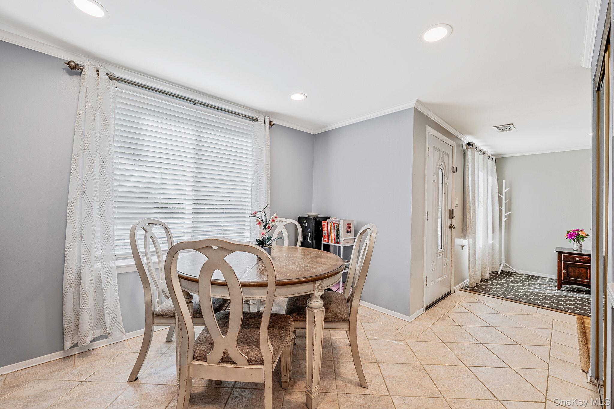 862 Birchwood Road, Medford, NY 11763