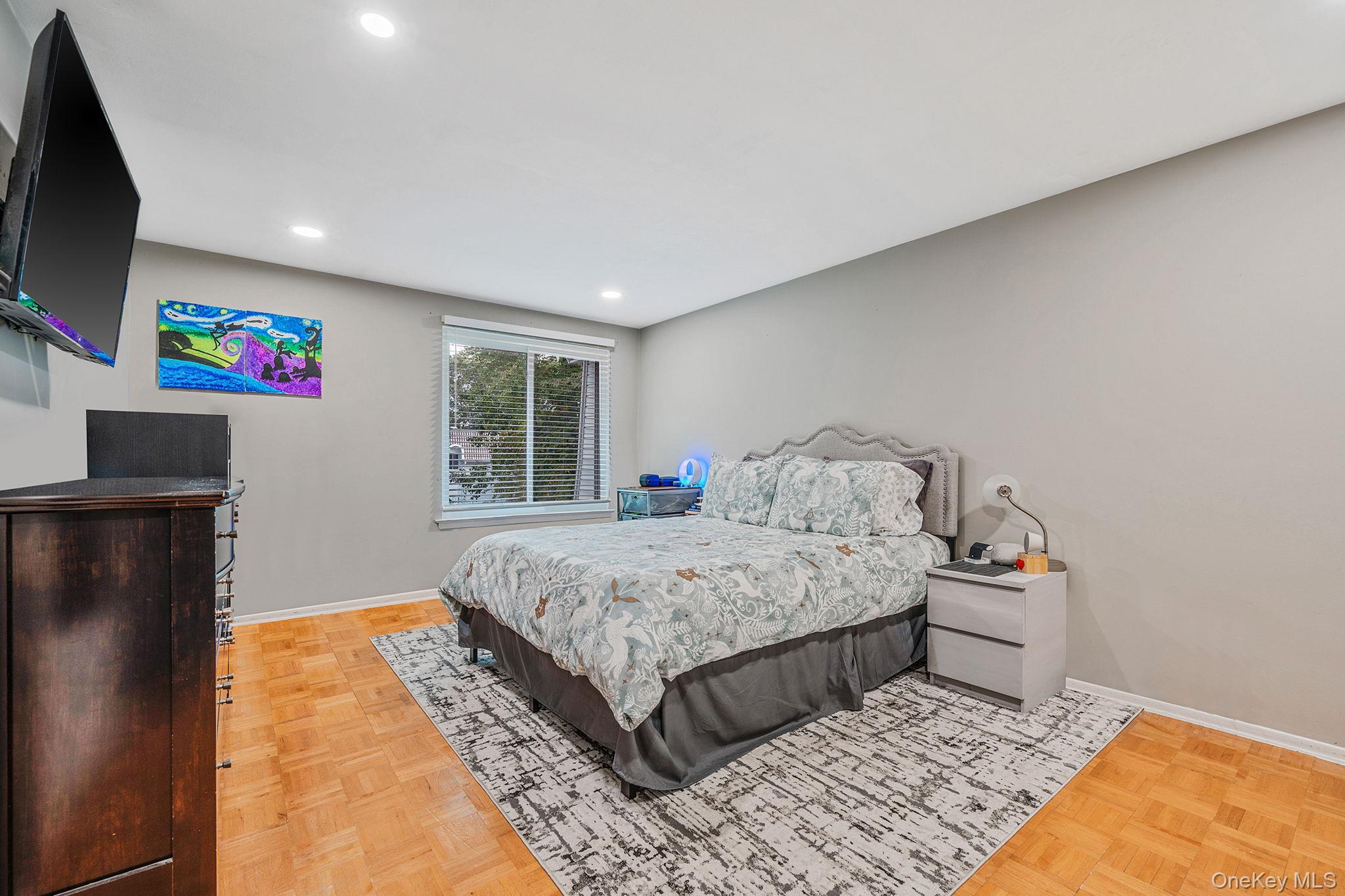 862 Birchwood Road, Medford, NY 11763