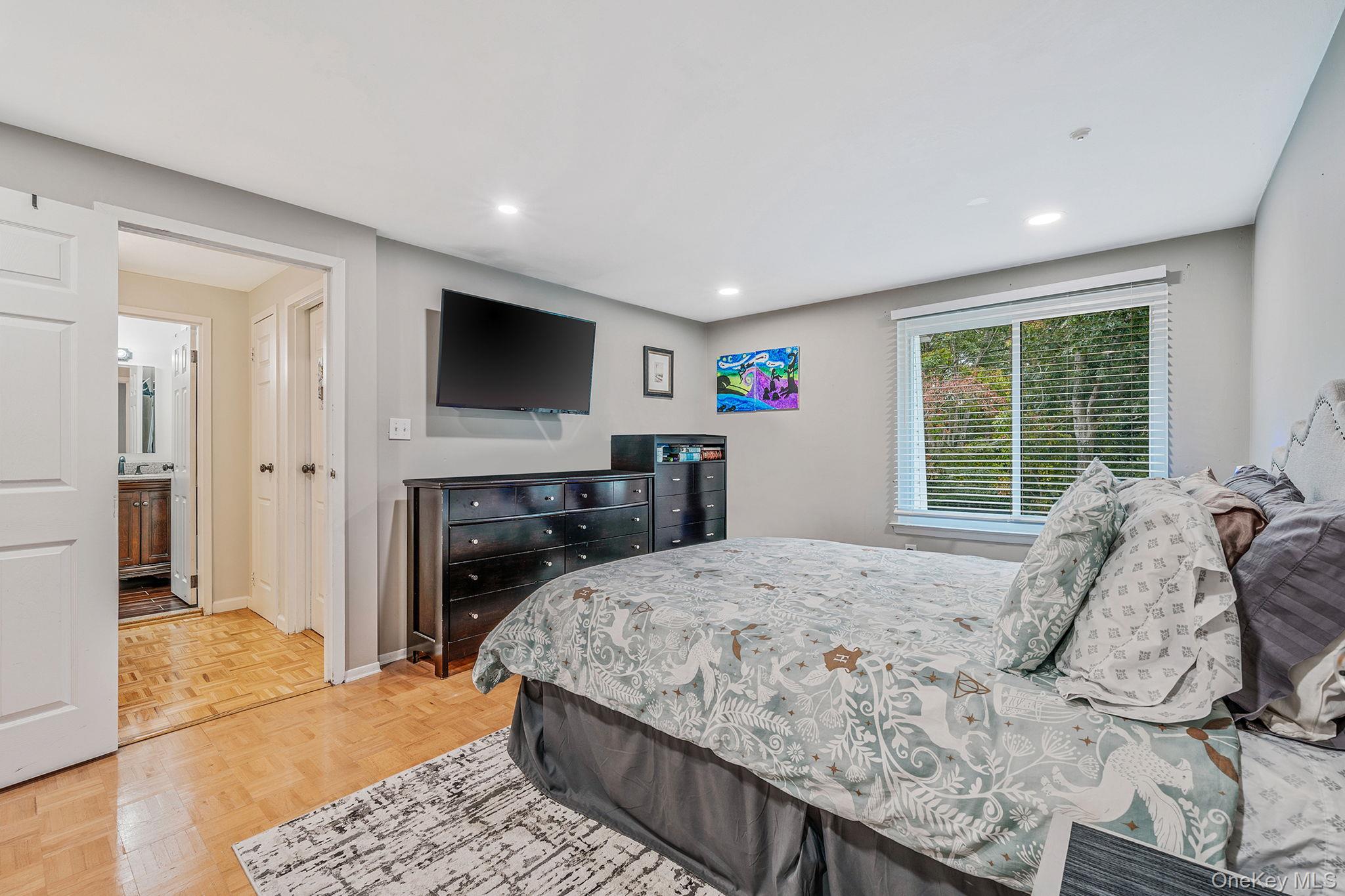 862 Birchwood Road, Medford, NY 11763