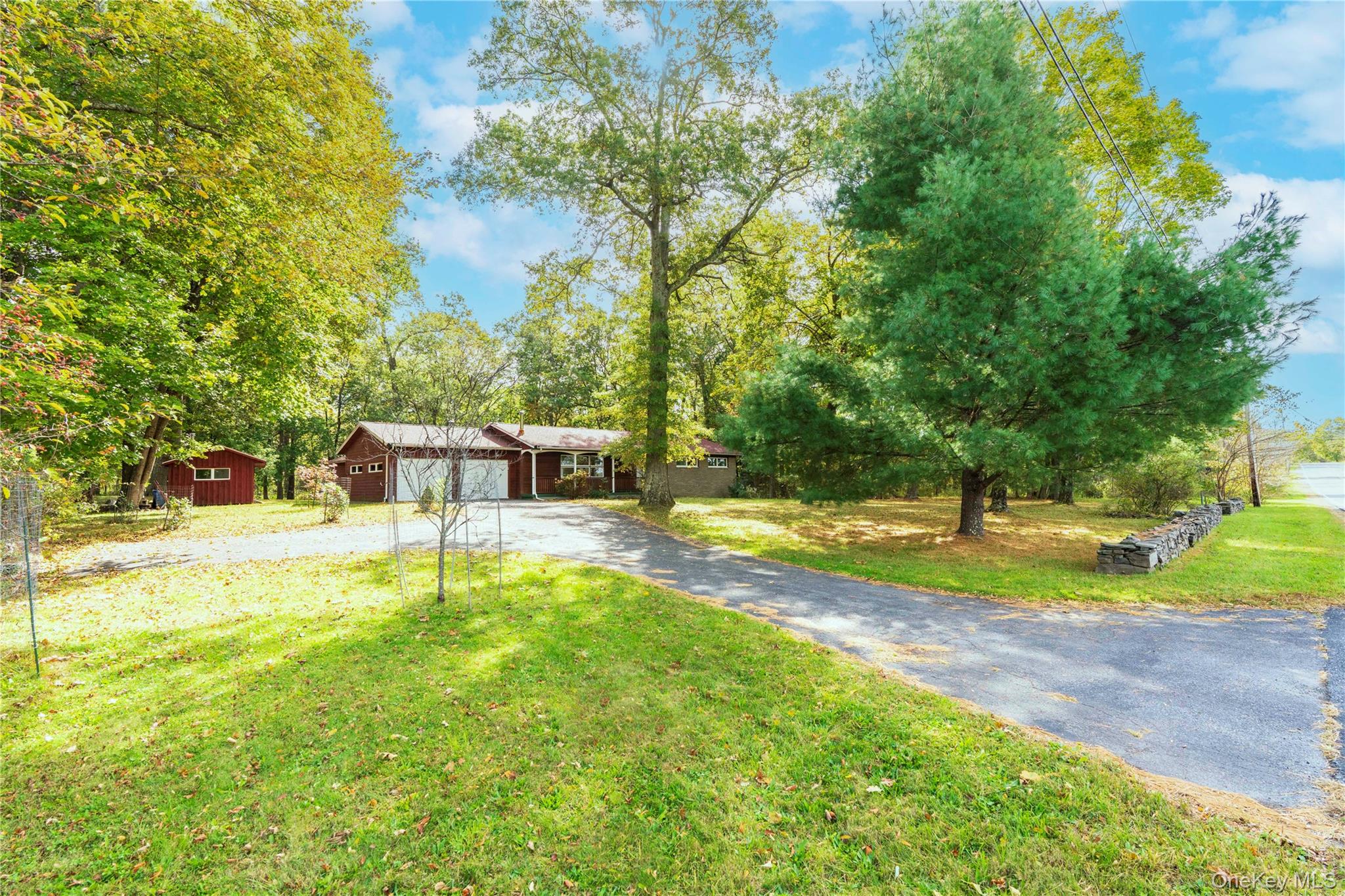 98 River Road, Rhinebeck, NY 12572