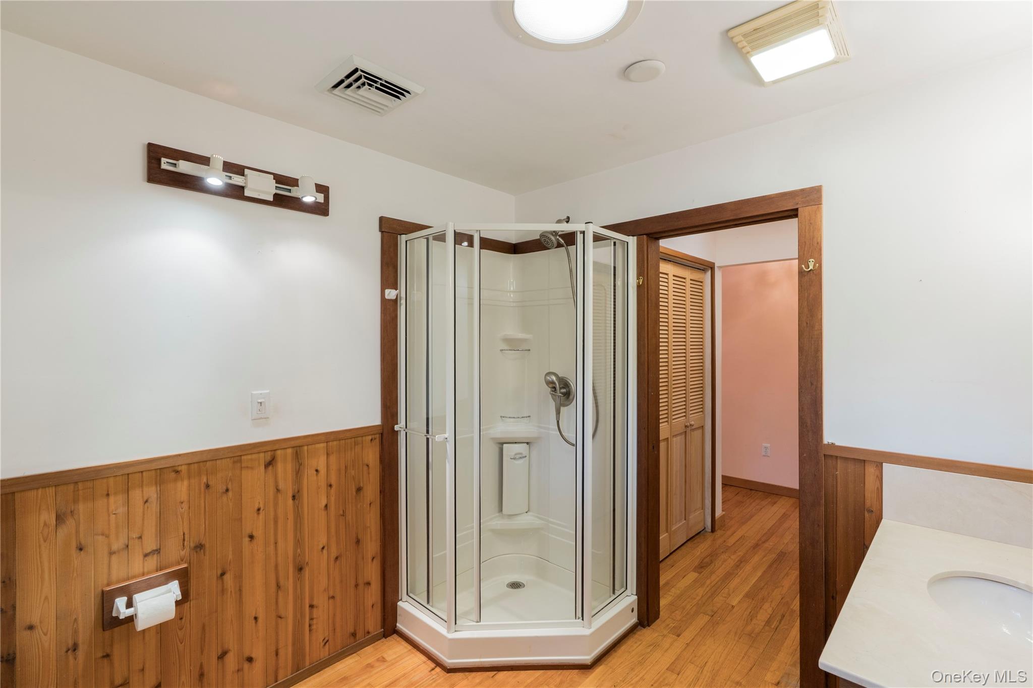 98 River Road, Rhinebeck, NY 12572