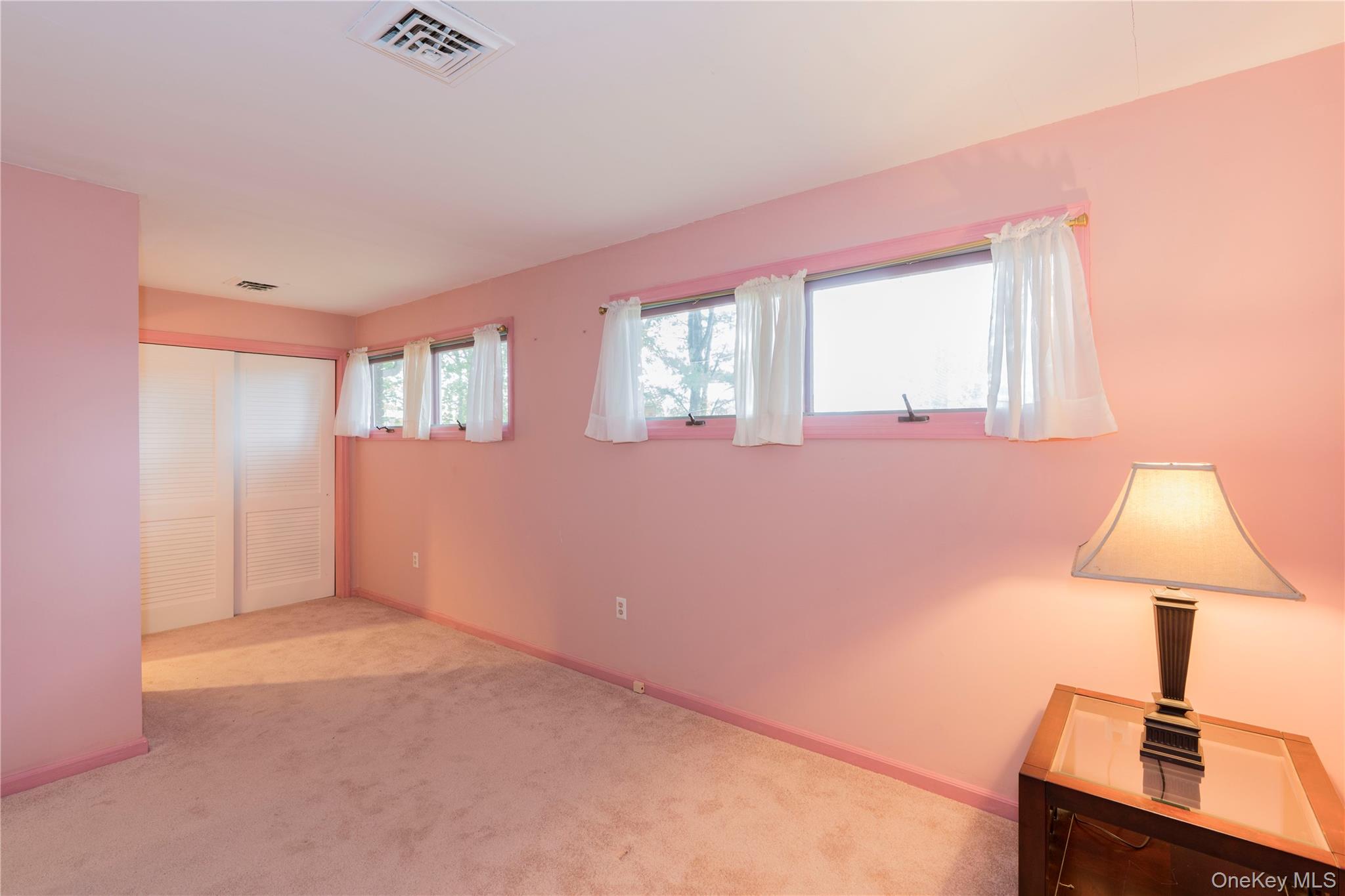 98 River Road, Rhinebeck, NY 12572