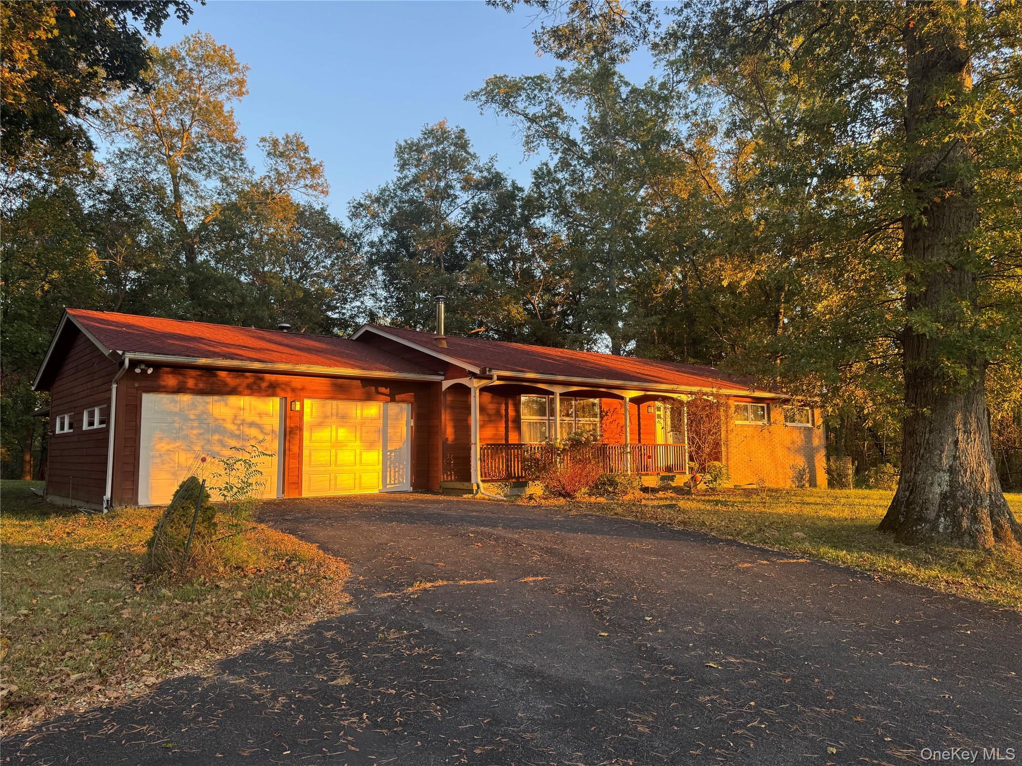 98 River Road, Rhinebeck, NY 12572