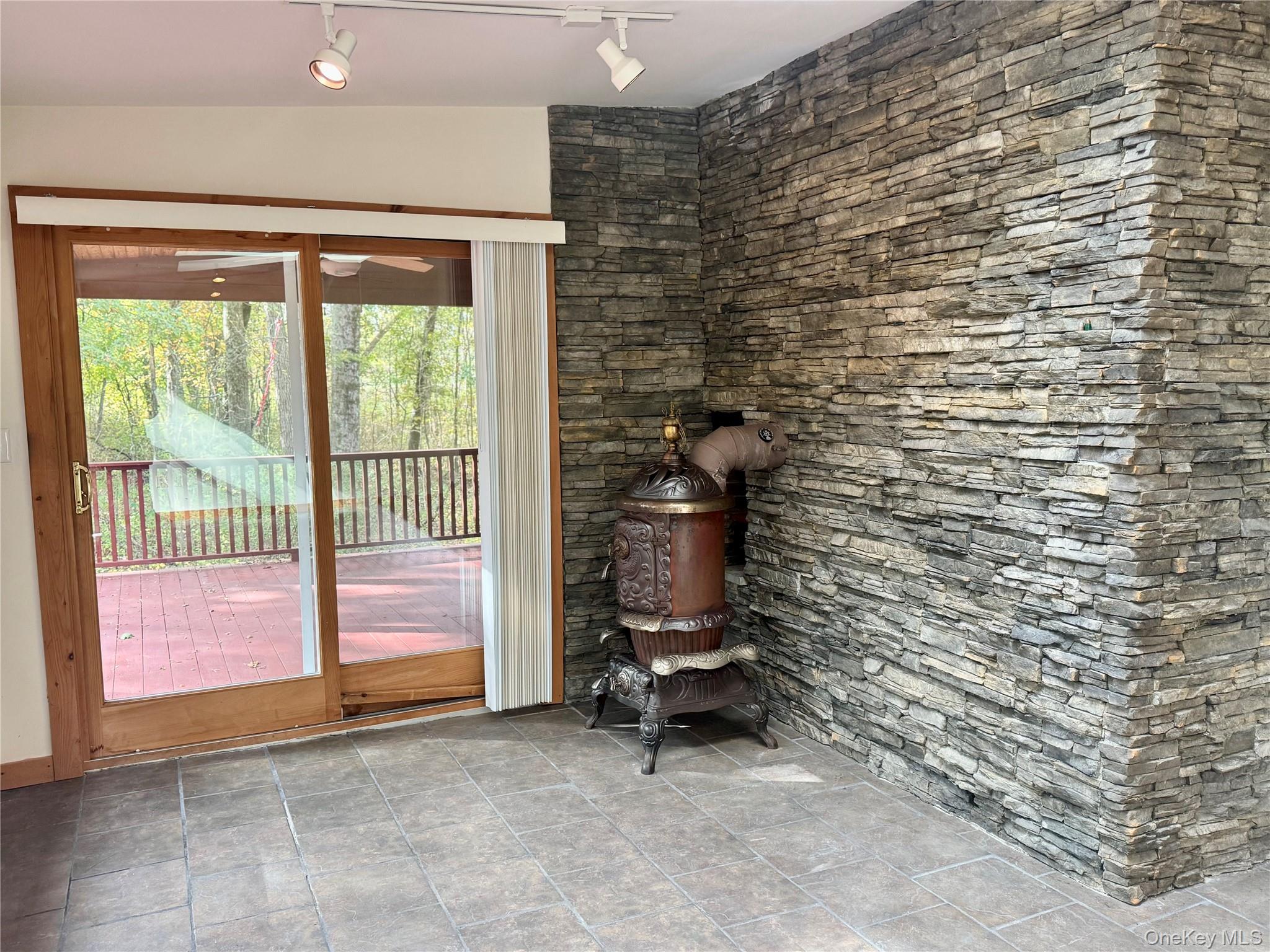 98 River Road, Rhinebeck, NY 12572