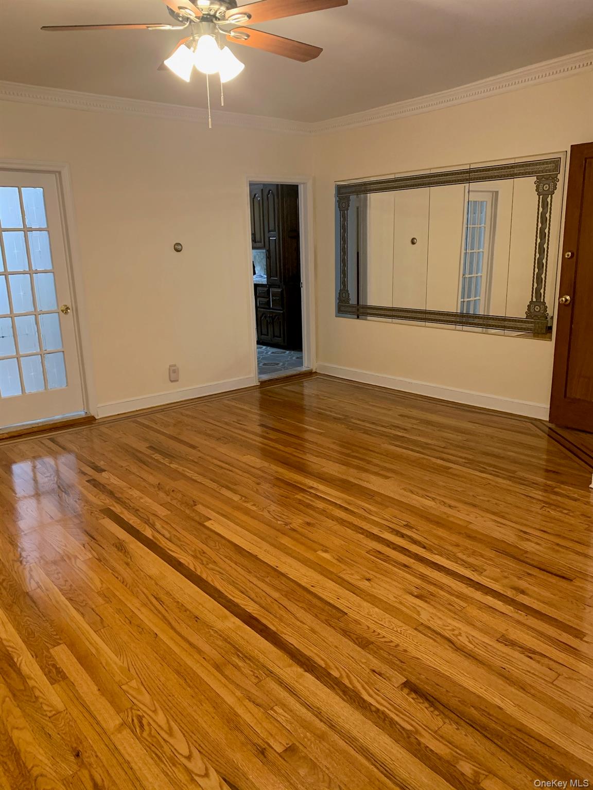 7704 85th Street, Glendale, NY 11385