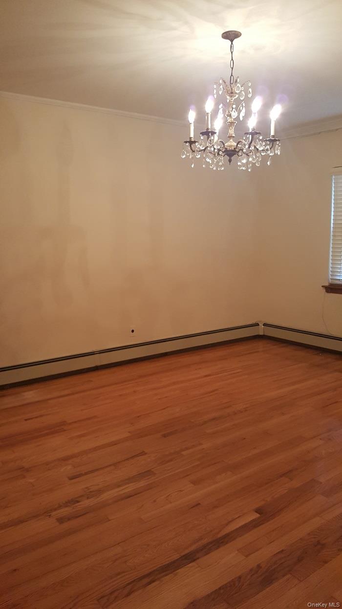 7704 85th Street, Glendale, NY 11385