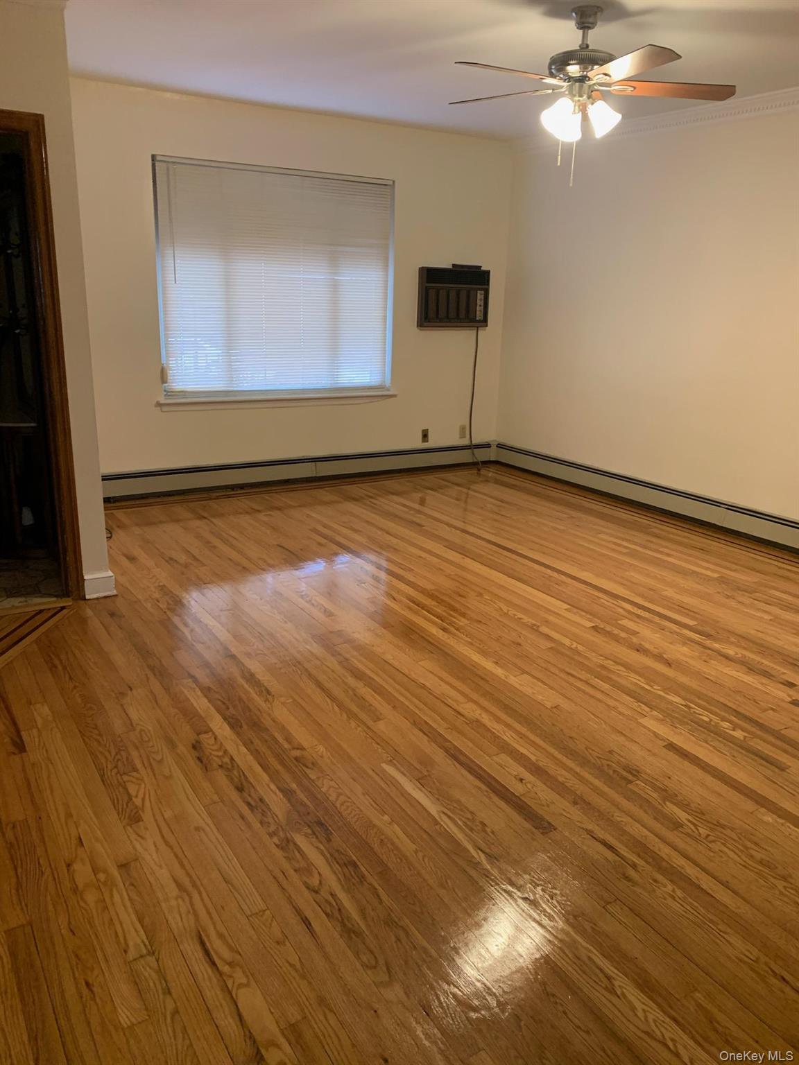 7704 85th Street, Glendale, NY 11385