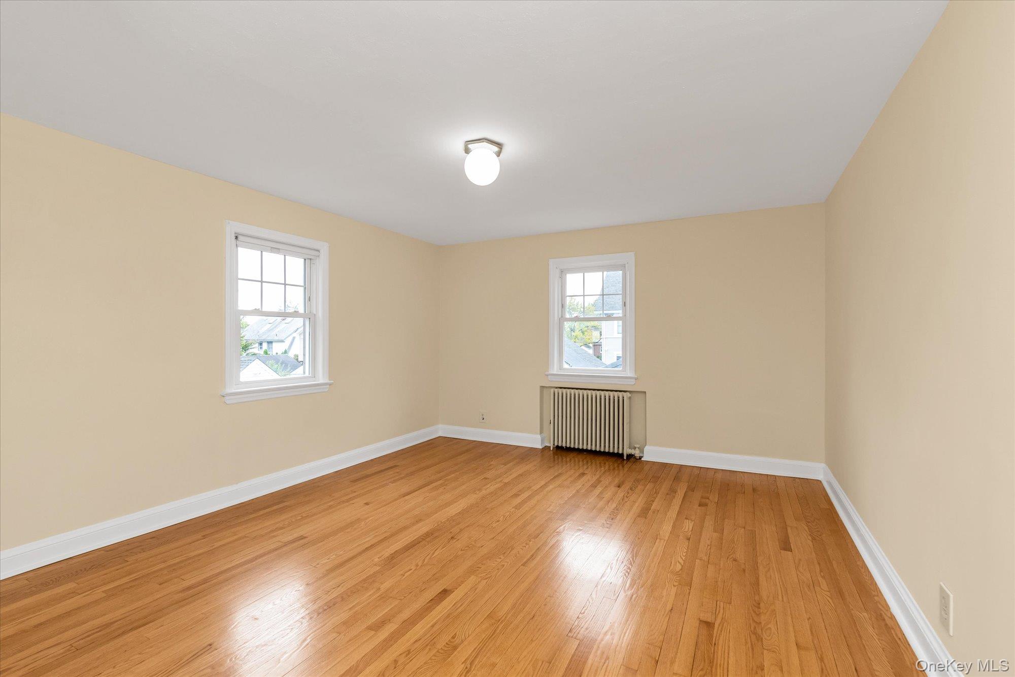 8 Sachem Street, East Rockaway, NY 11518