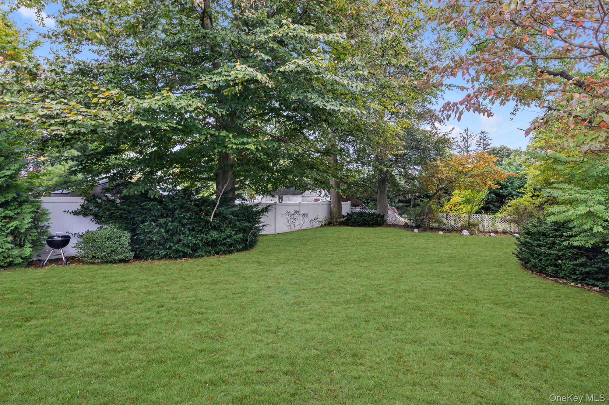 8 Sachem Street, East Rockaway, NY 11518