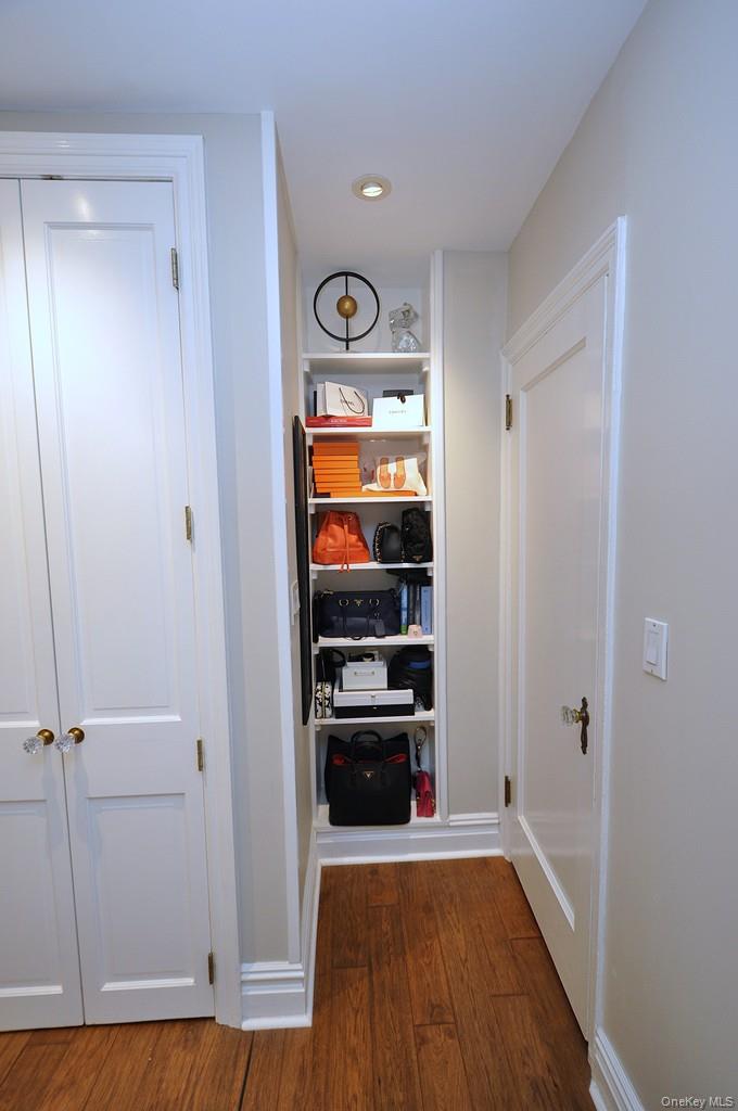 105 Garth Road # 2C, Scarsdale, NY 10583