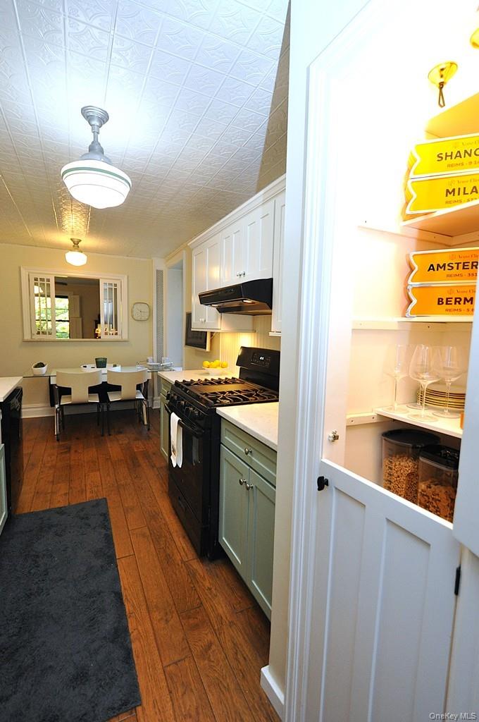 105 Garth Road # 2C, Scarsdale, NY 10583