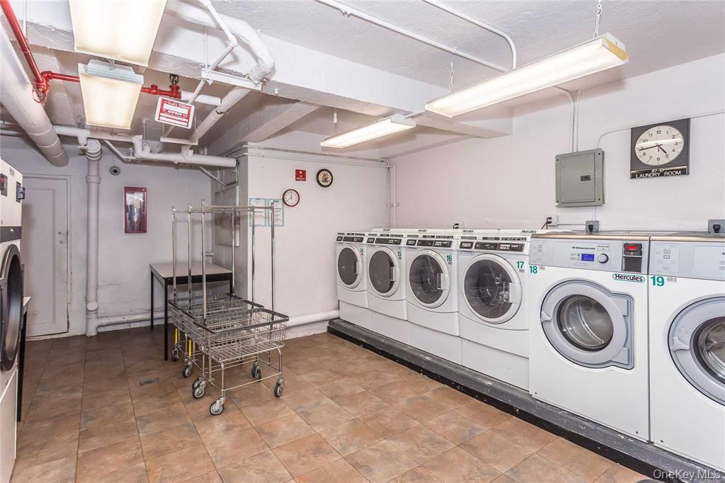 87-10 34 Avenue # #4, Jackson Heights, NY 11372