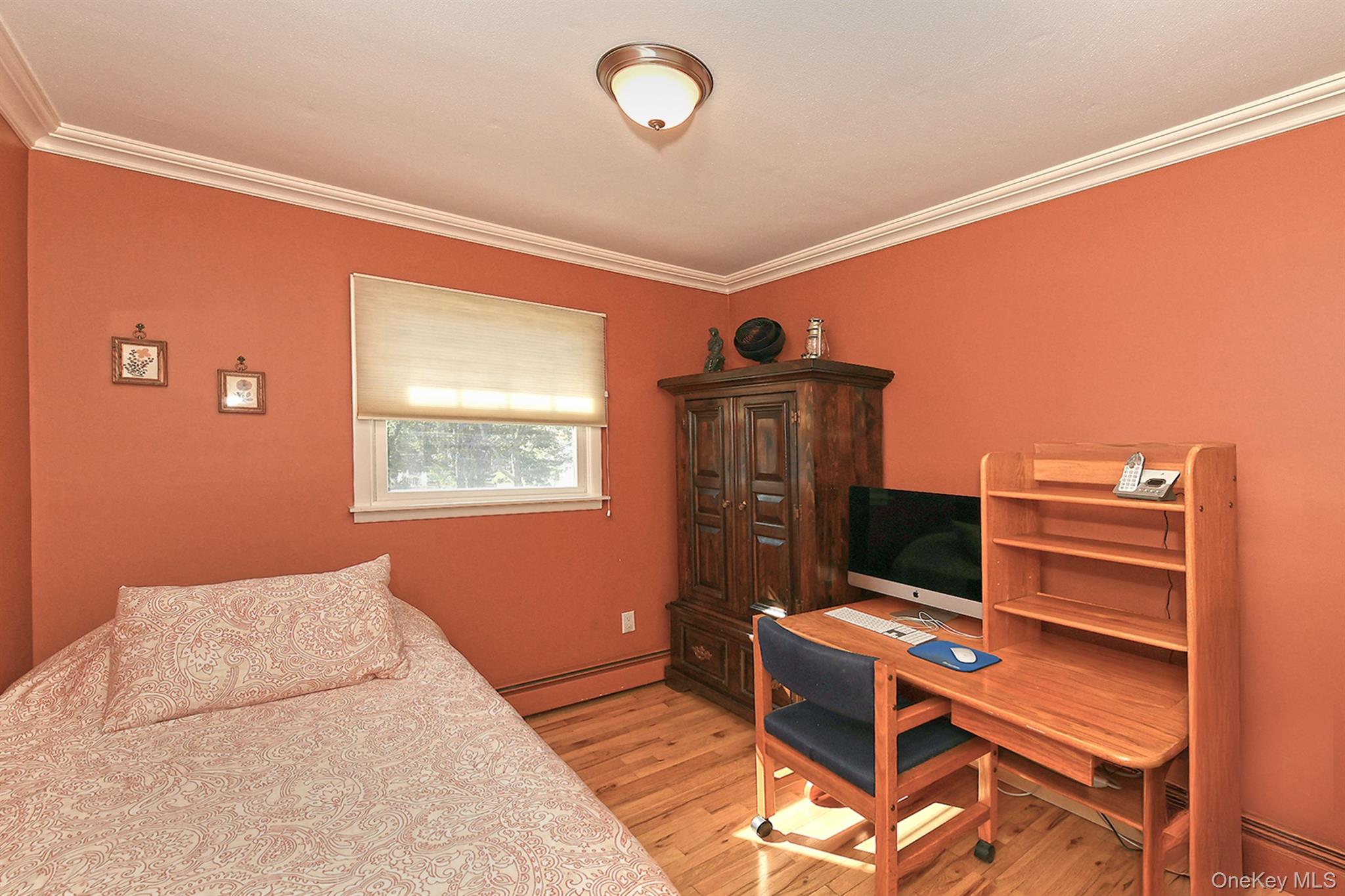 7 Cardiff Court, Huntington Station, NY 11746