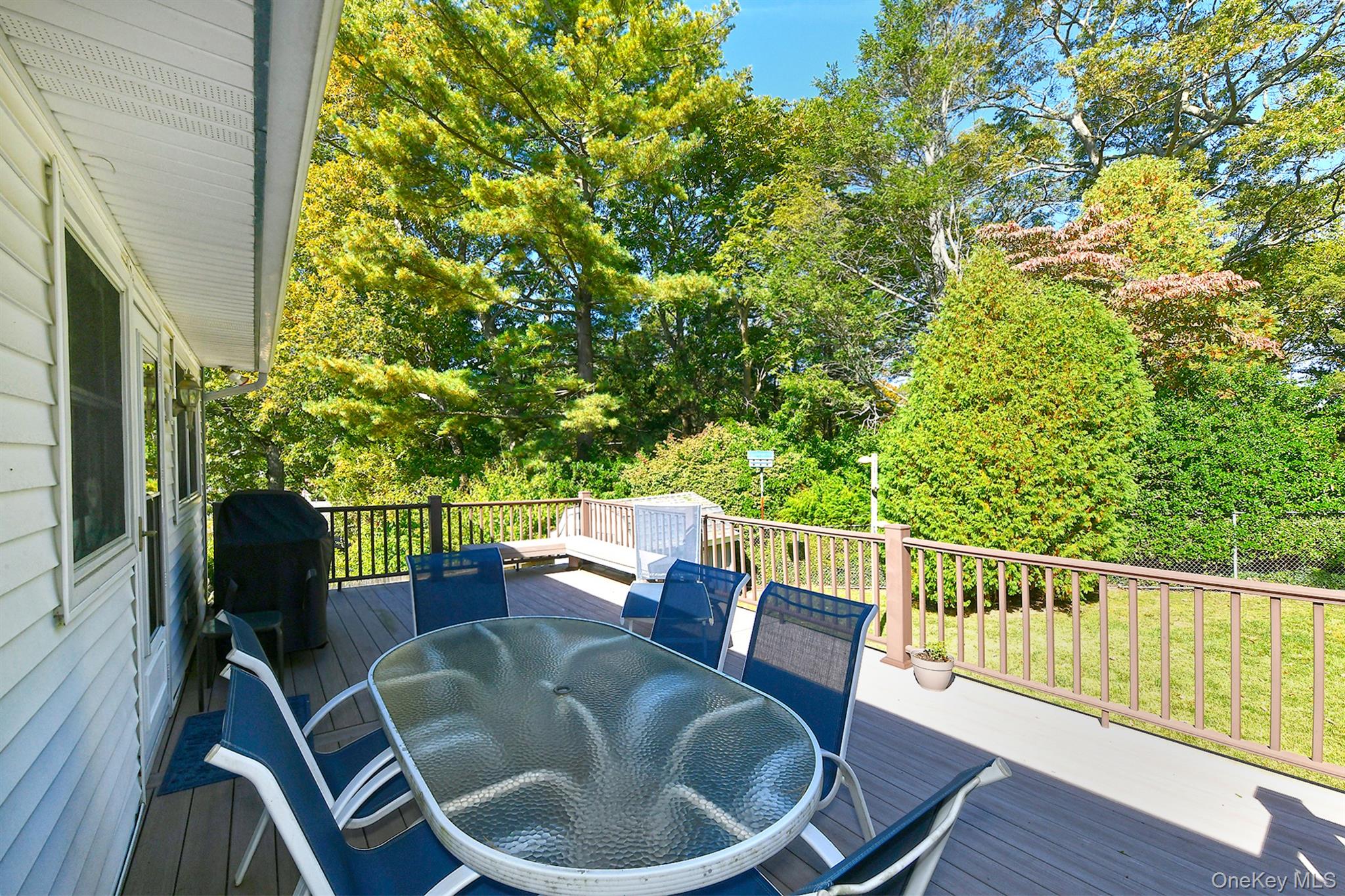 7 Cardiff Court, Huntington Station, NY 11746