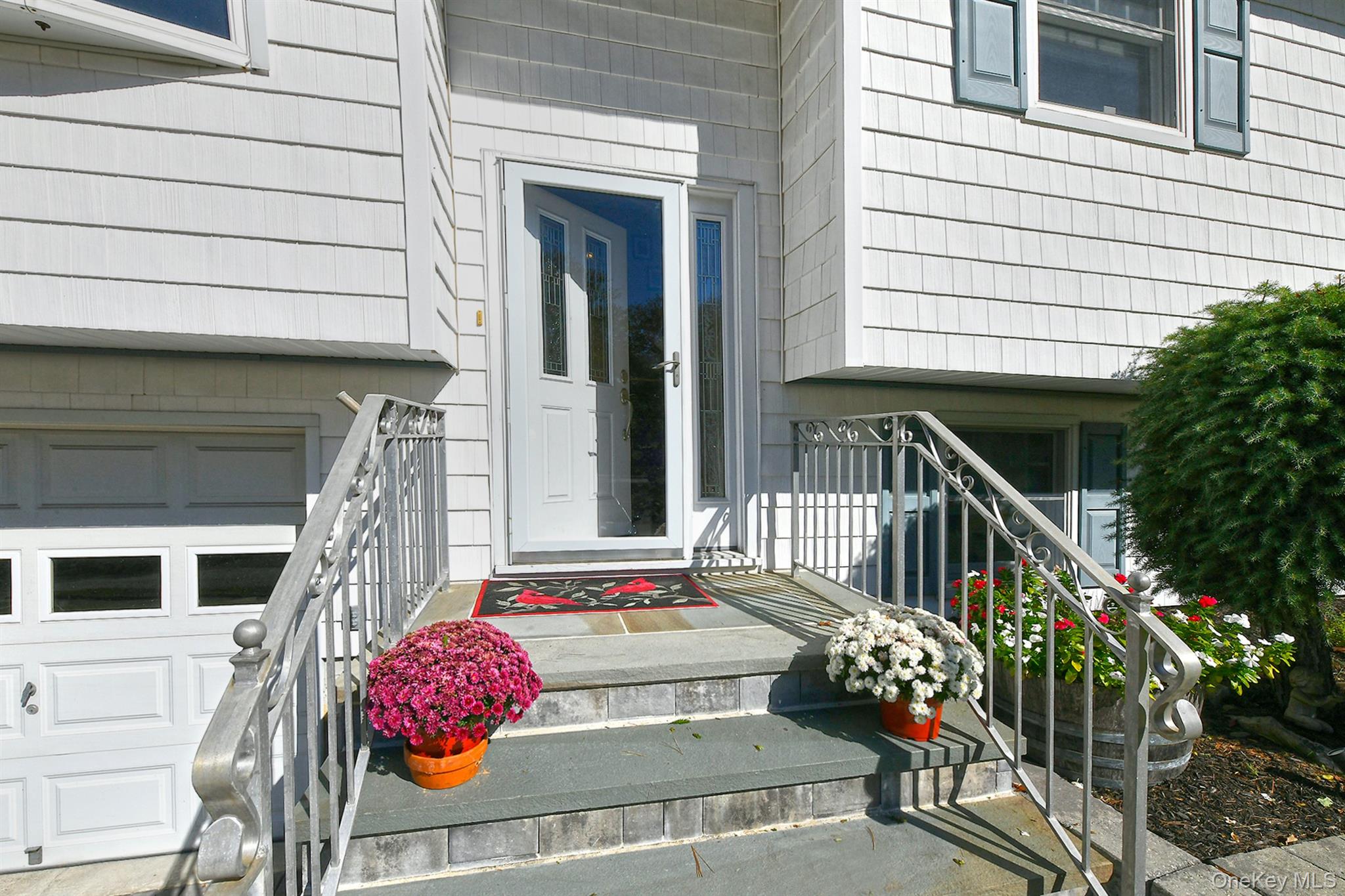 7 Cardiff Court, Huntington Station, NY 11746