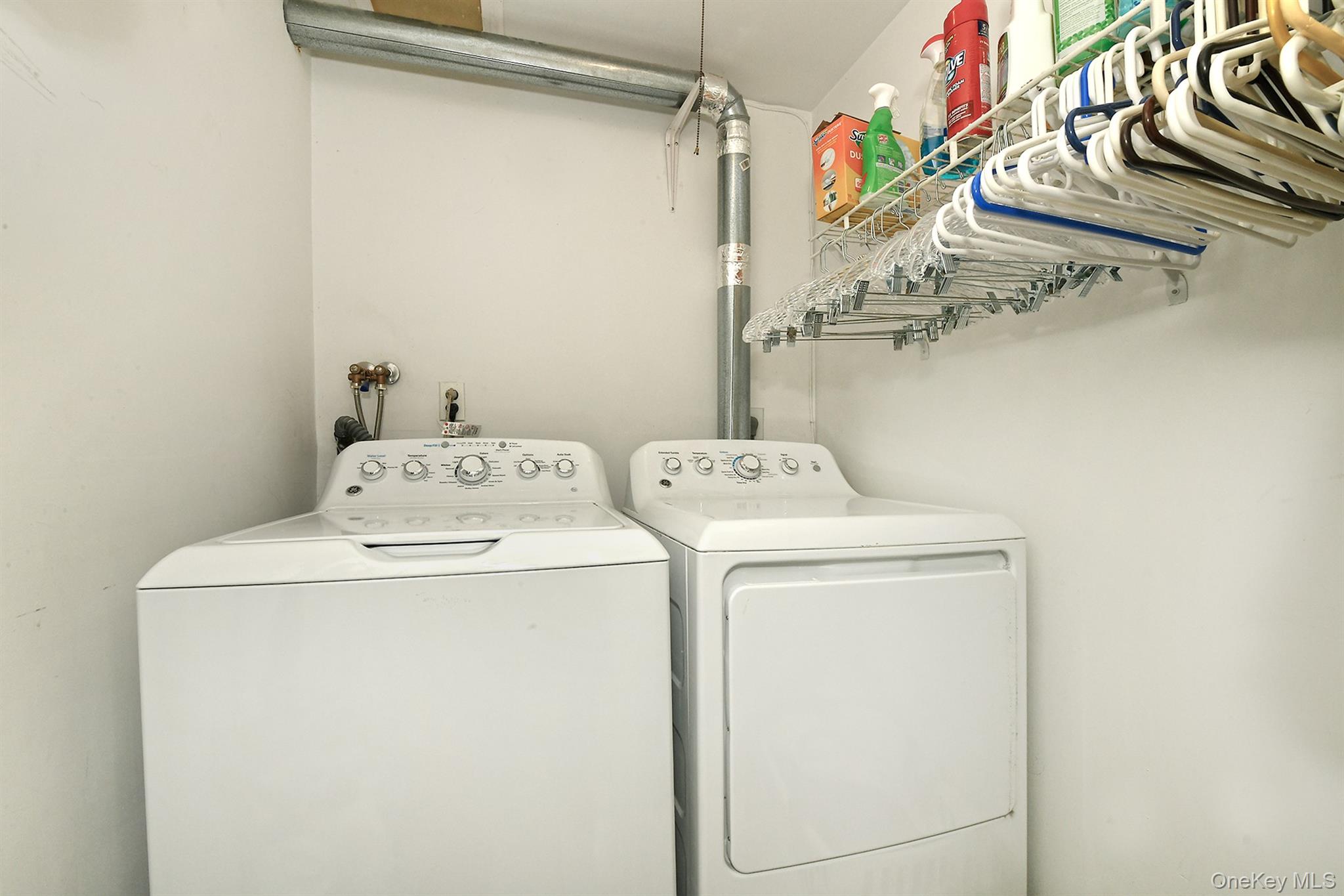 7 Cardiff Court, Huntington Station, NY 11746