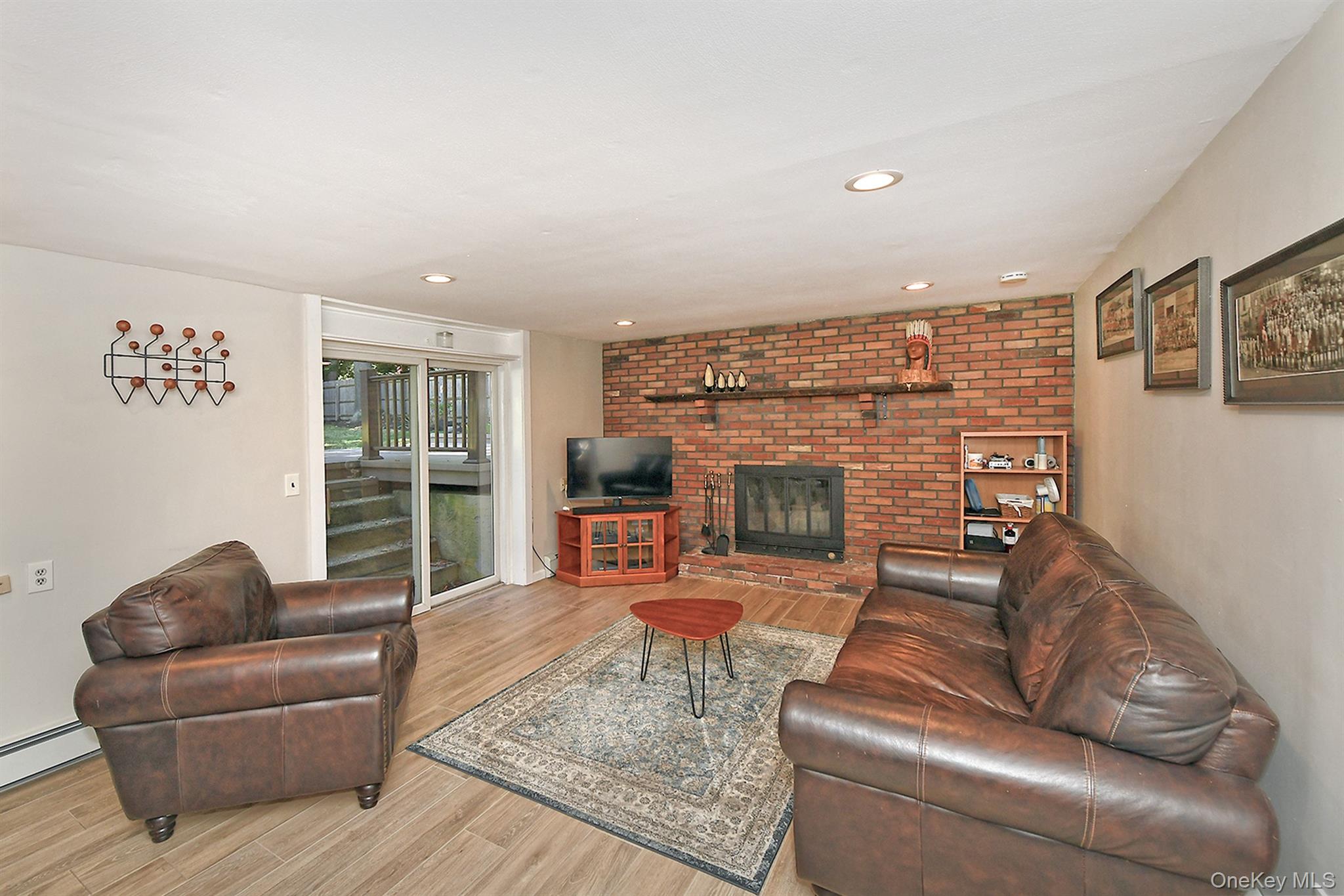 7 Cardiff Court, Huntington Station, NY 11746