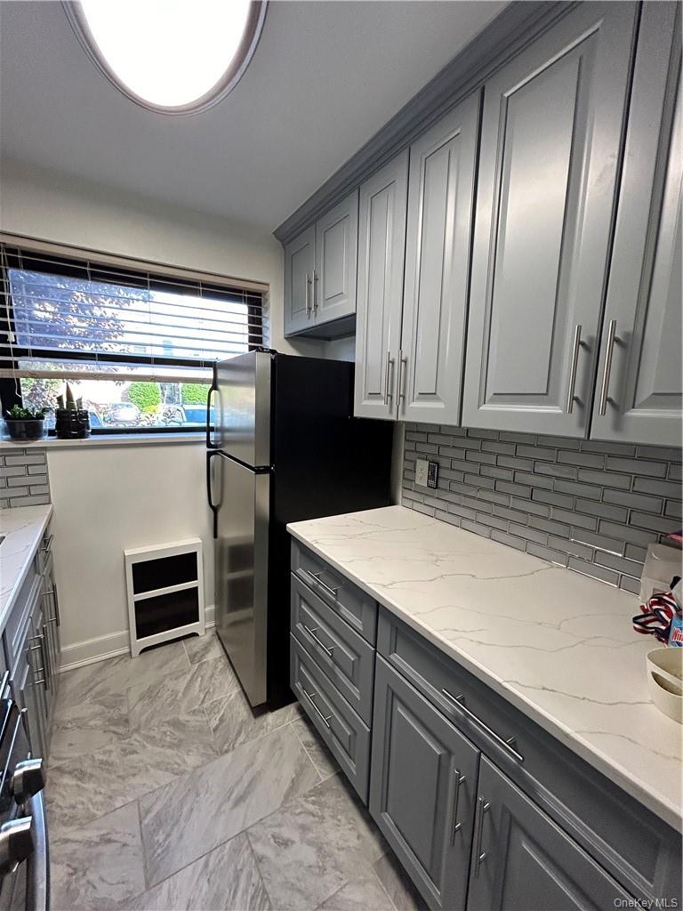 25 Shady Glen Court # 1H, New Rochelle, NY 10805