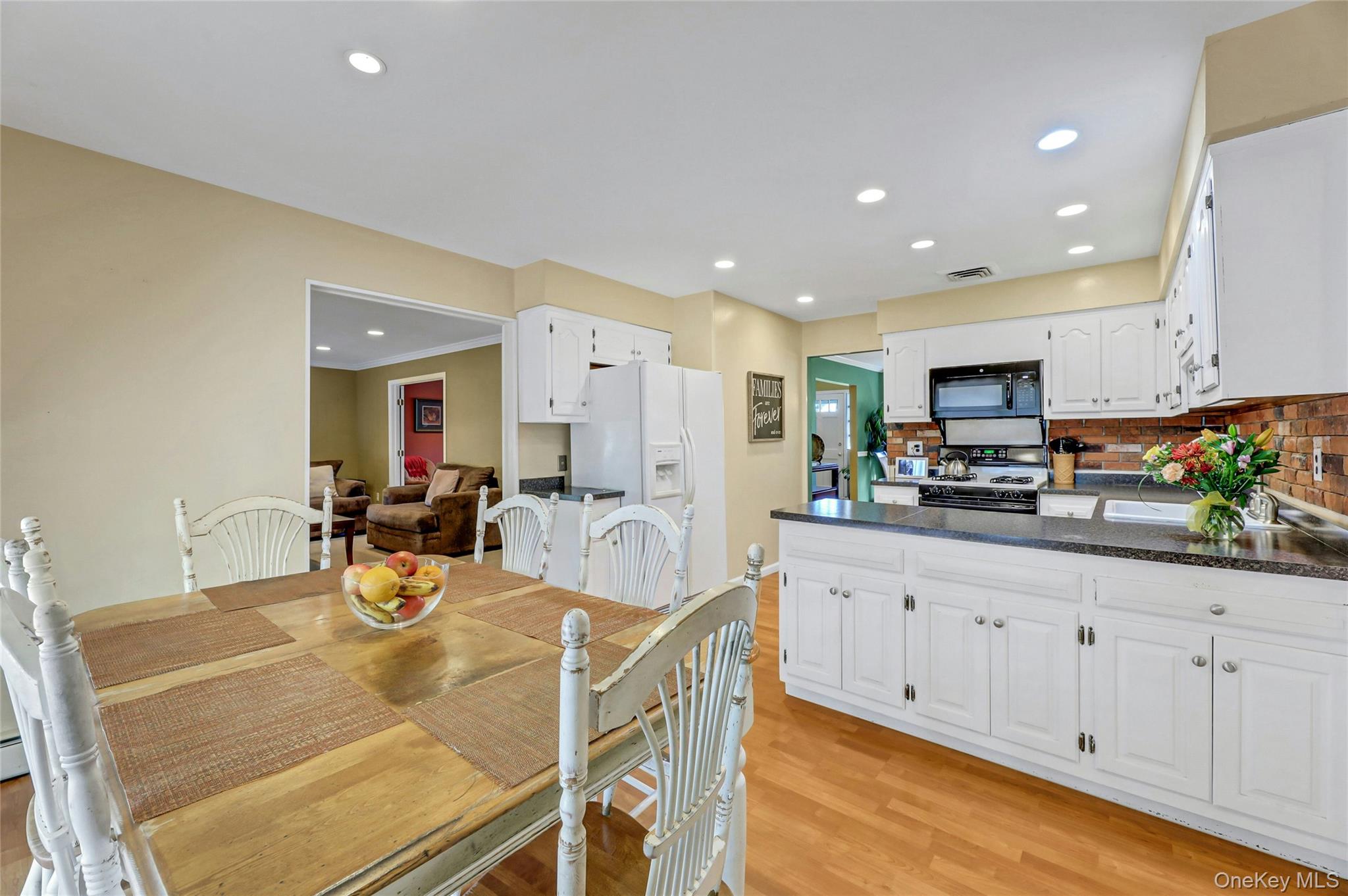 8 Liberty Circle, New City, NY 10956