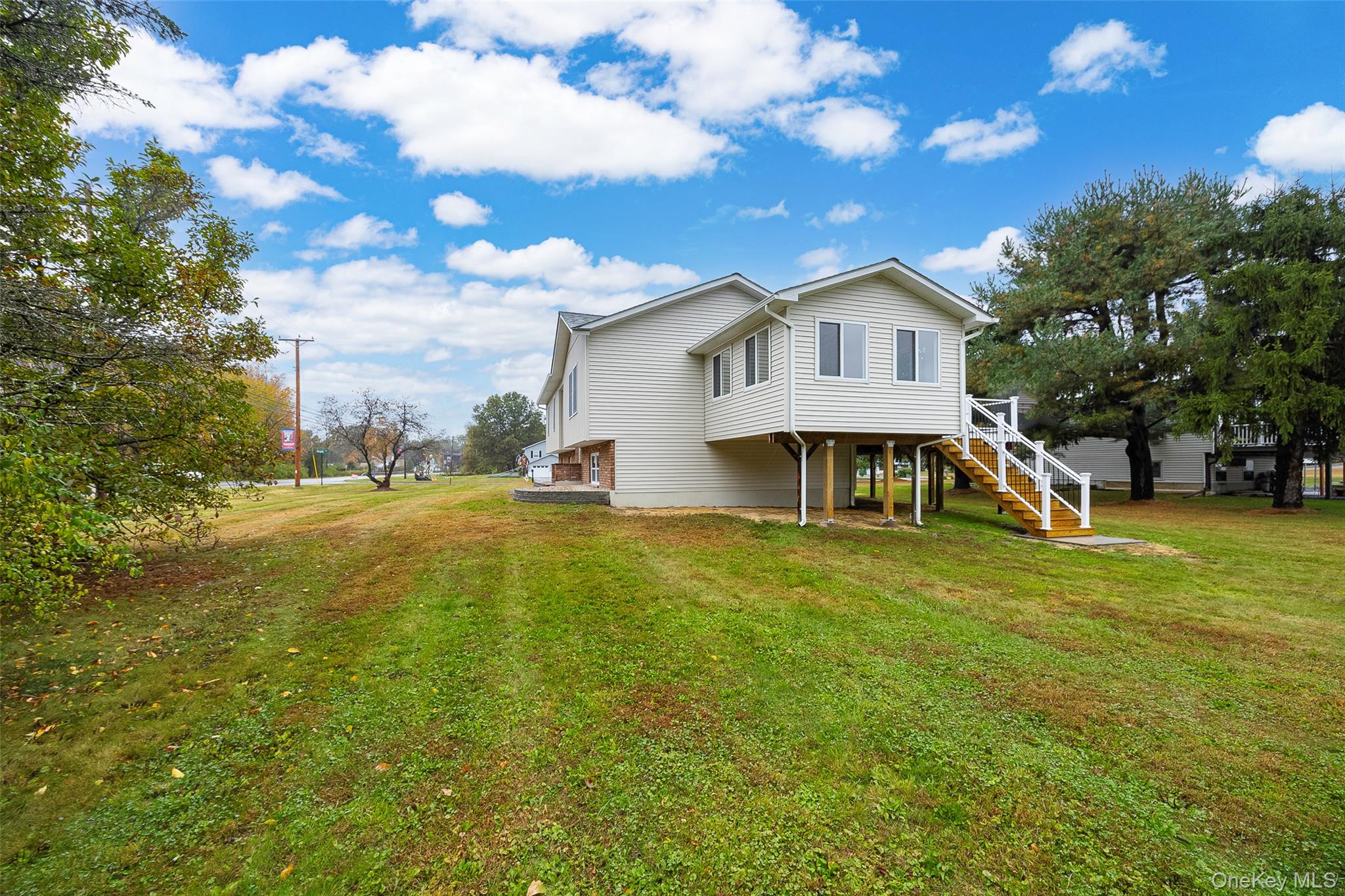 121 Brandy Lane, Wappingers Falls, NY 12590