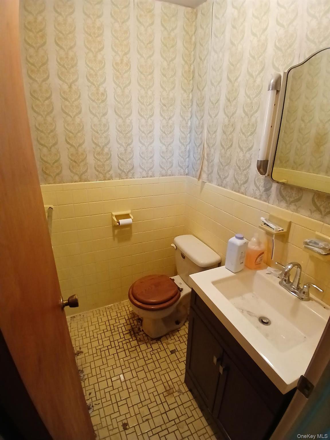 1279 State Route 94, New Windsor, NY 12553