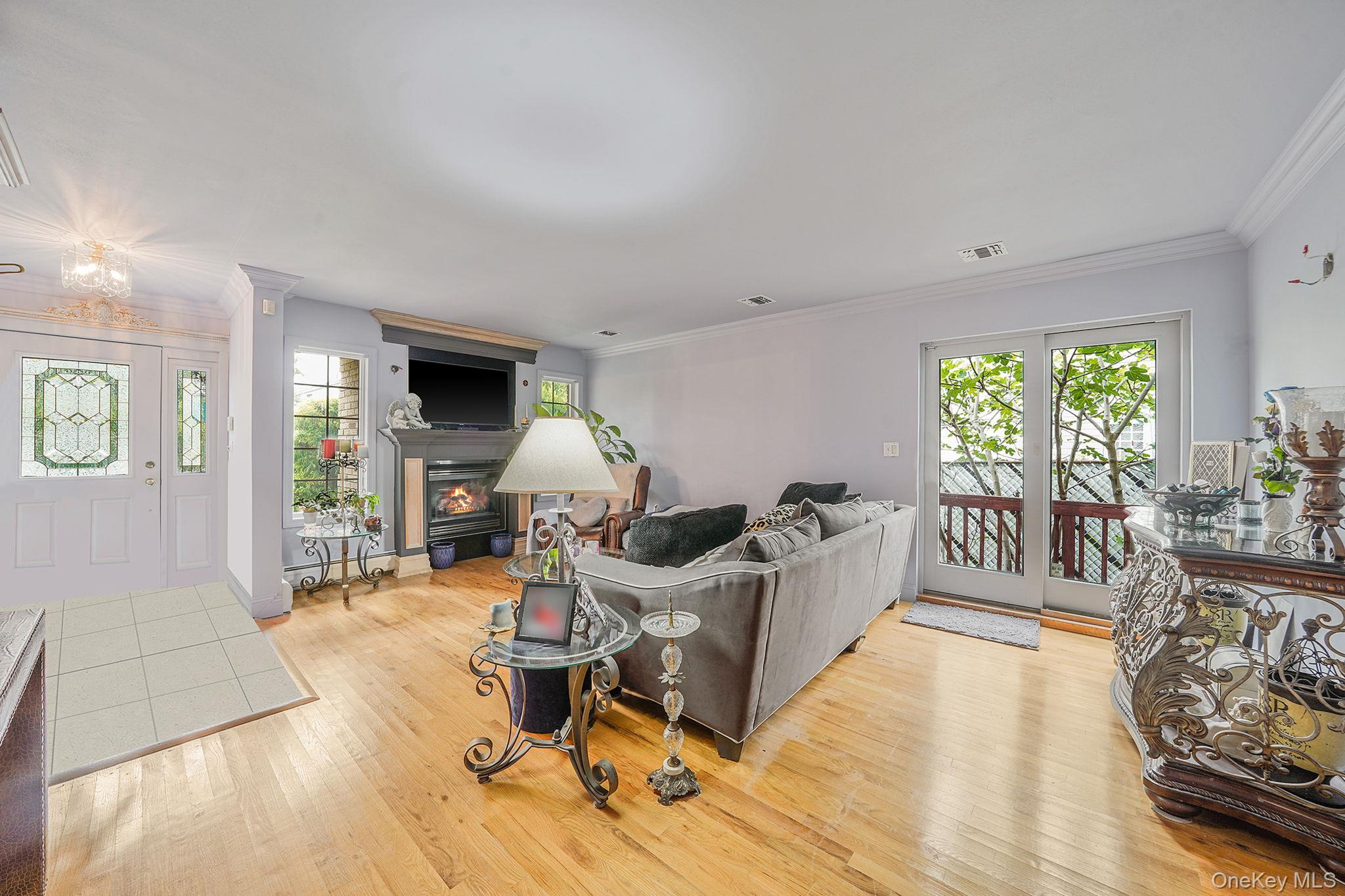 155 Bathgate St, Staten Island, NY 10312